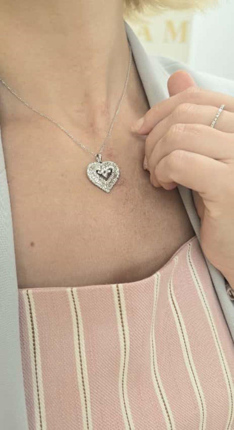 A&M. I. Custom  3,00 Cts. Pendentif coeur en diamant or blanc 18K Neuf - En vente à New York, NY