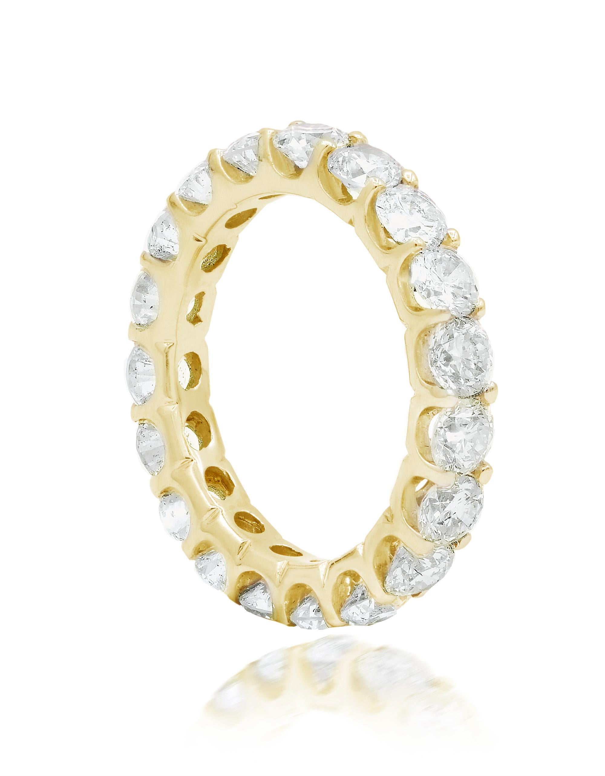 Diana M. I. Anello di eternità con diamanti da 3,00 carati in oro giallo 18K In condizioni Nuovo in vendita a New York, NY