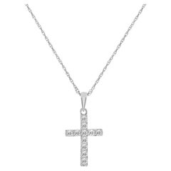 Diana M. Colgante Cruz Diamante Personalizado Oro Blanco 14K