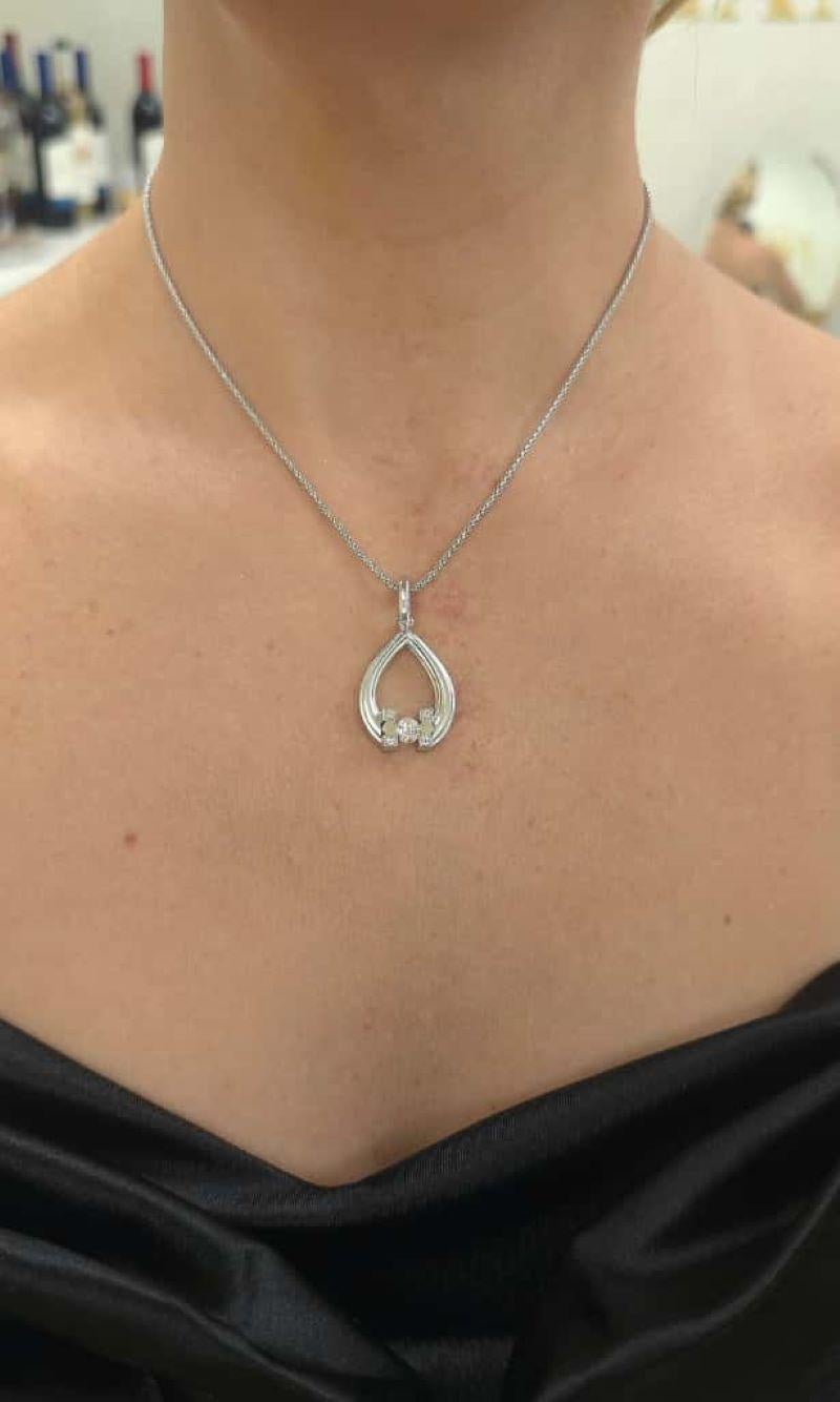 Diana M. Custom Diamond Pendant 14K White Gold In New Condition For Sale In New York, NY