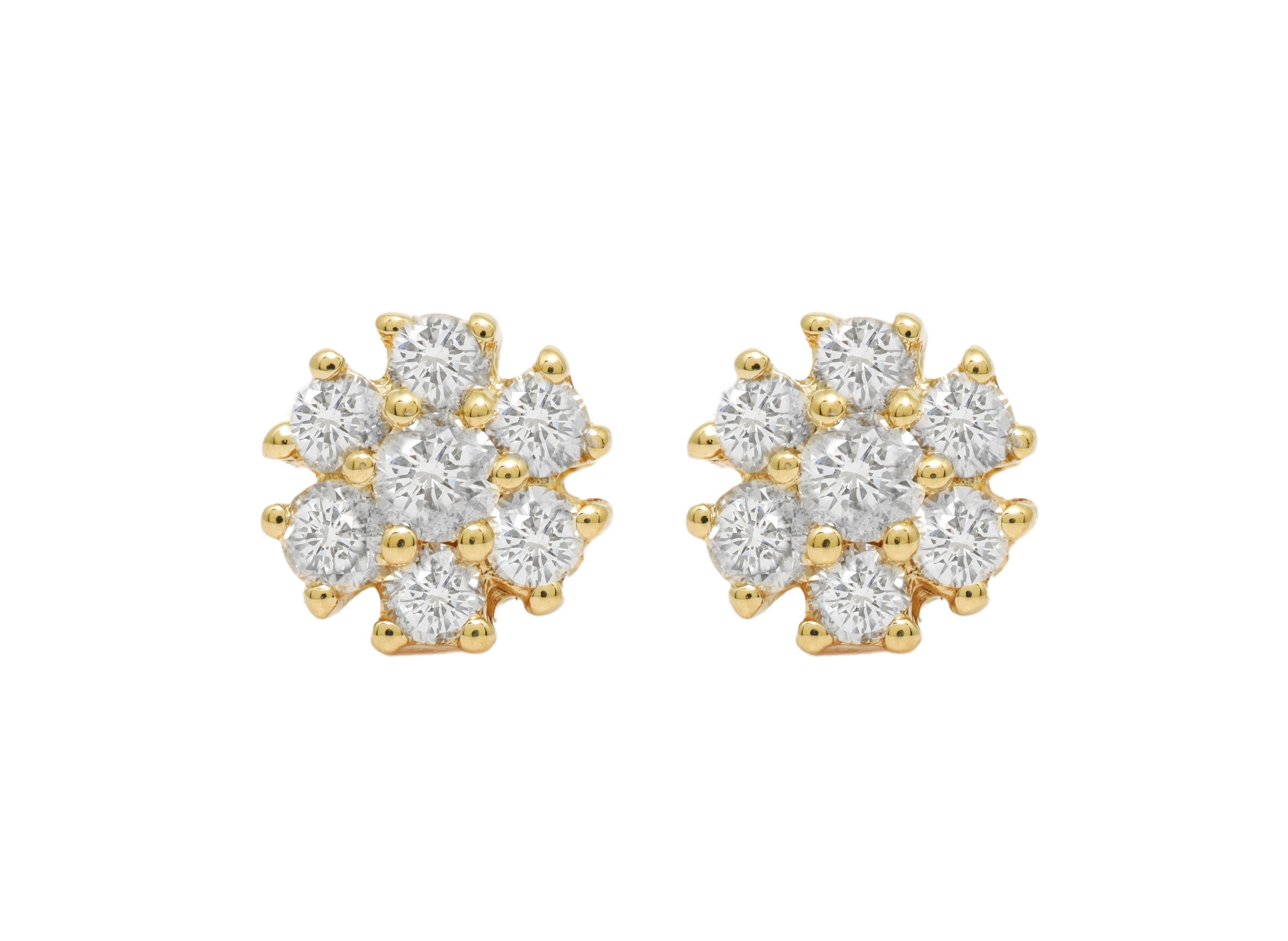 Boucles d'oreilles en or jaune 14kt en forme de grappe de fleurs contenant 0.50 cts tw (FG SI)