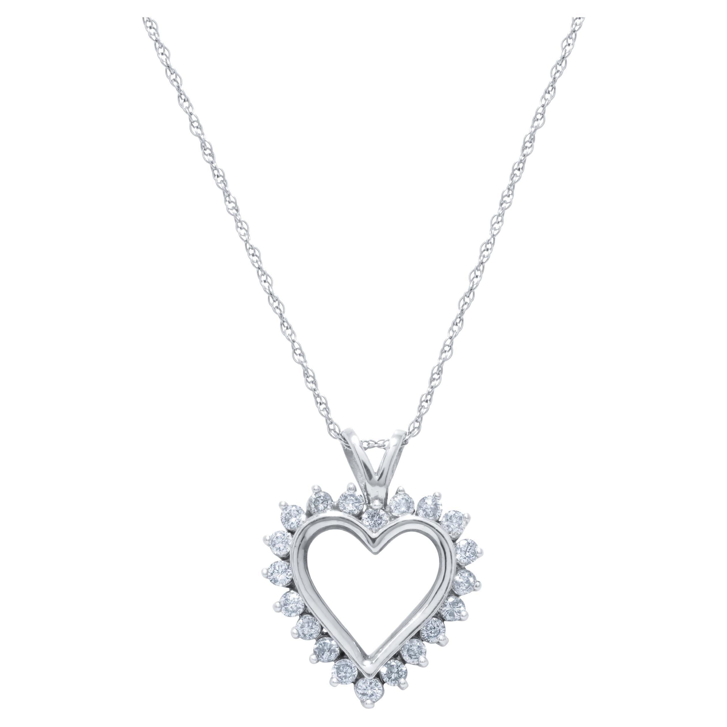 Diana M. I. Ciondolo di diamanti a forma di cuore personalizzato in oro bianco 14K