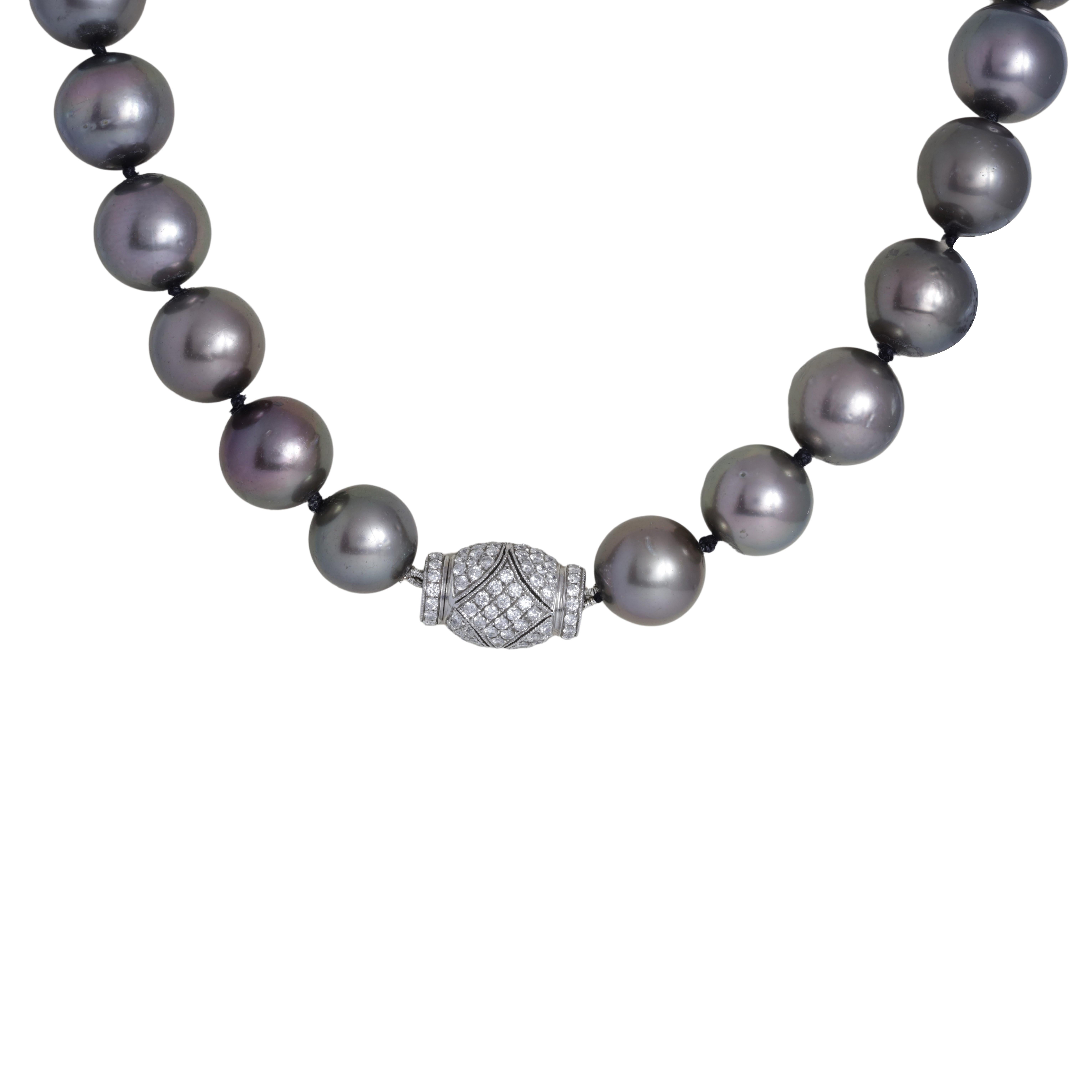 Modern Diana M. Diamond pearl necklace adorned with 11-14 mm Tahitian south sea pearls For Sale