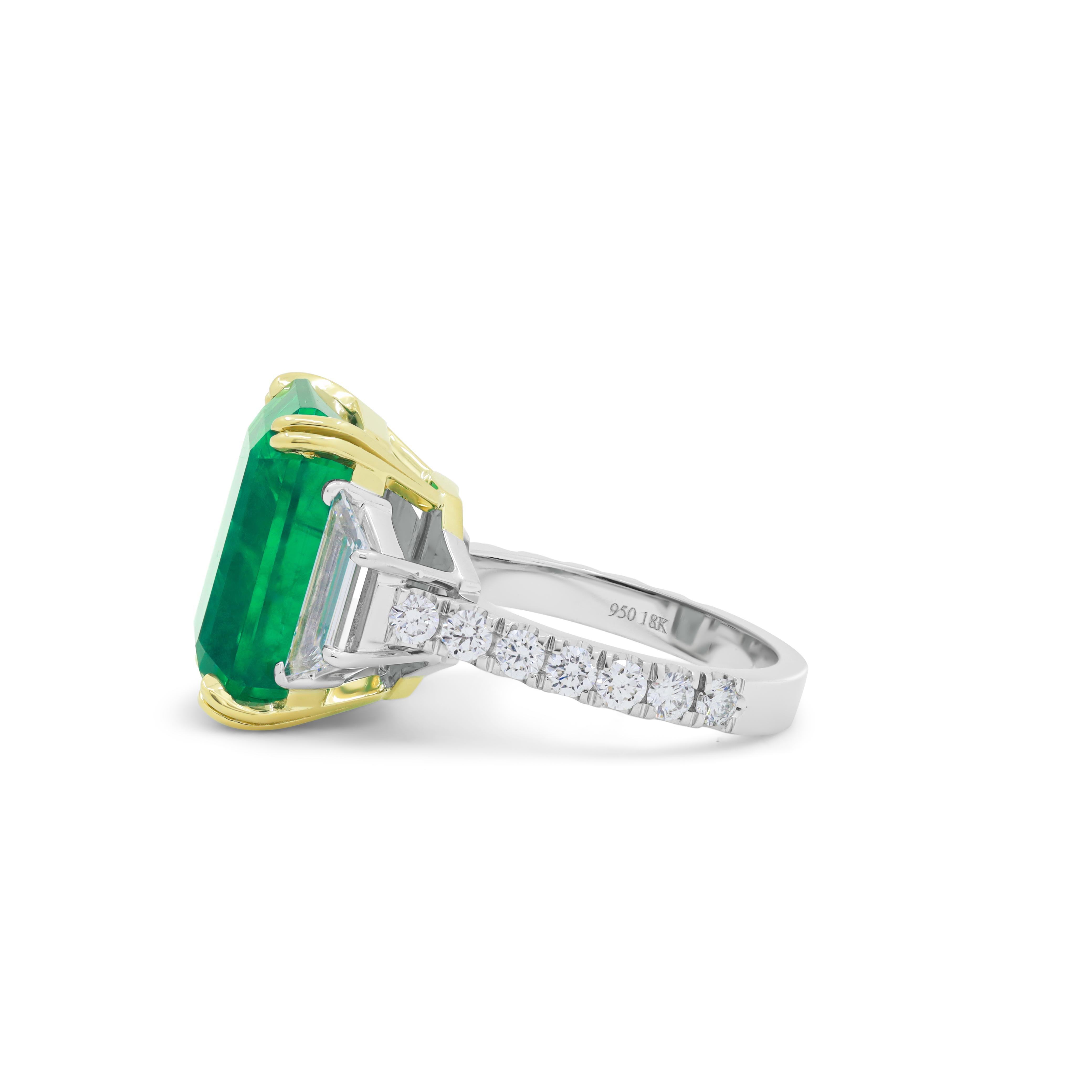 Diana M. Emerald Diamond ring 12.53ct Emerald with 1.60cts of diamonds Platinum  For Sale 1