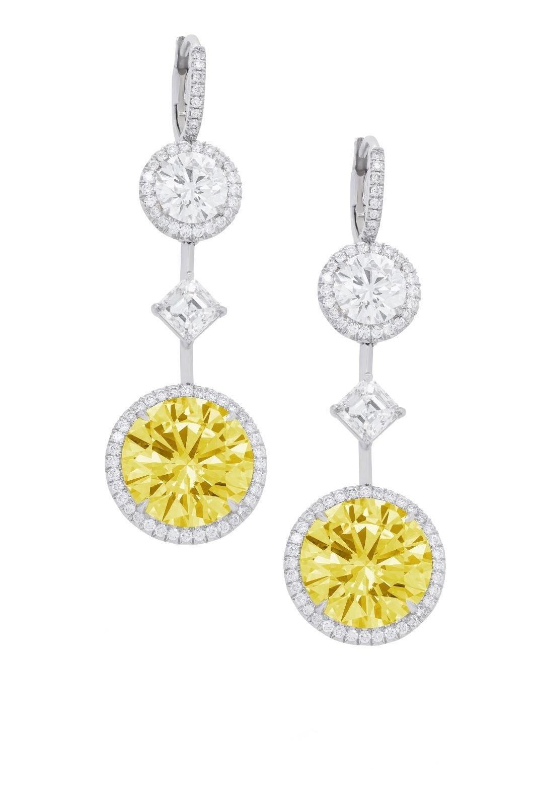 Diana M. Fancy Intense Yellow Diamonds 21.57ct Rounds VS GIA Natural Platinum  In New Condition For Sale In New York, NY