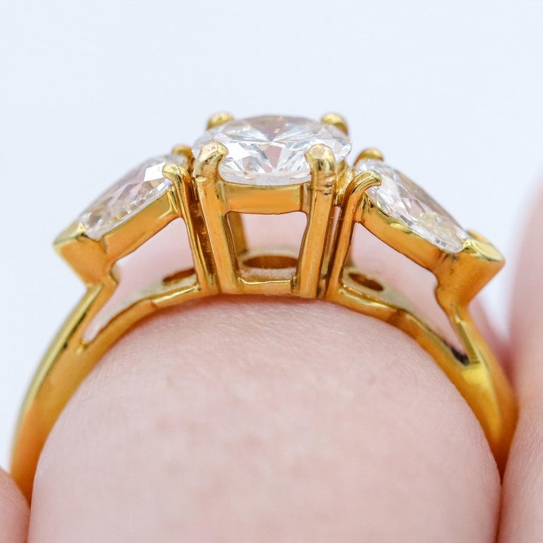 Diana M. Fine Jewelry 18k 1.66 Ct. Tw. Diamond Ring For Sale at 1stDibs
