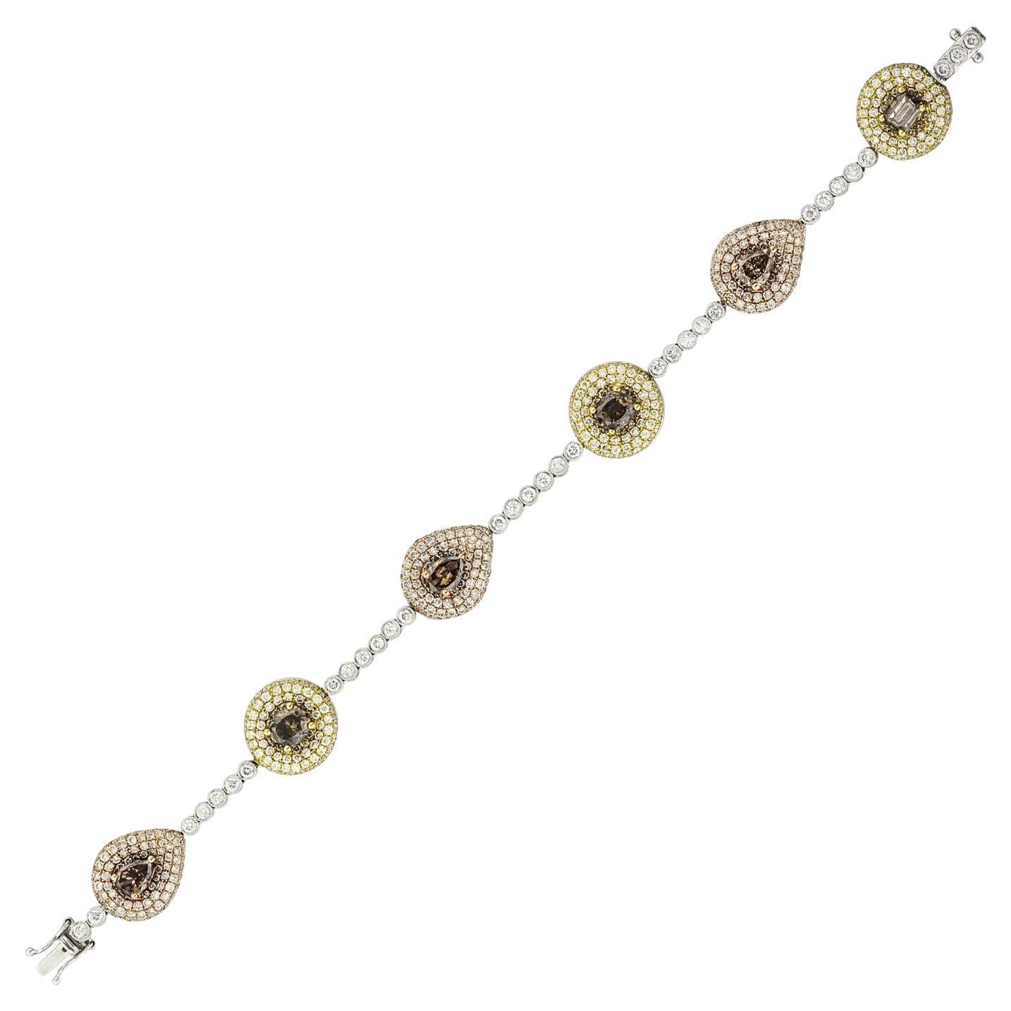 Diana M. Jewels 18kt gold bracelet featuring 8.10 cts of fancy color diamonds For Sale