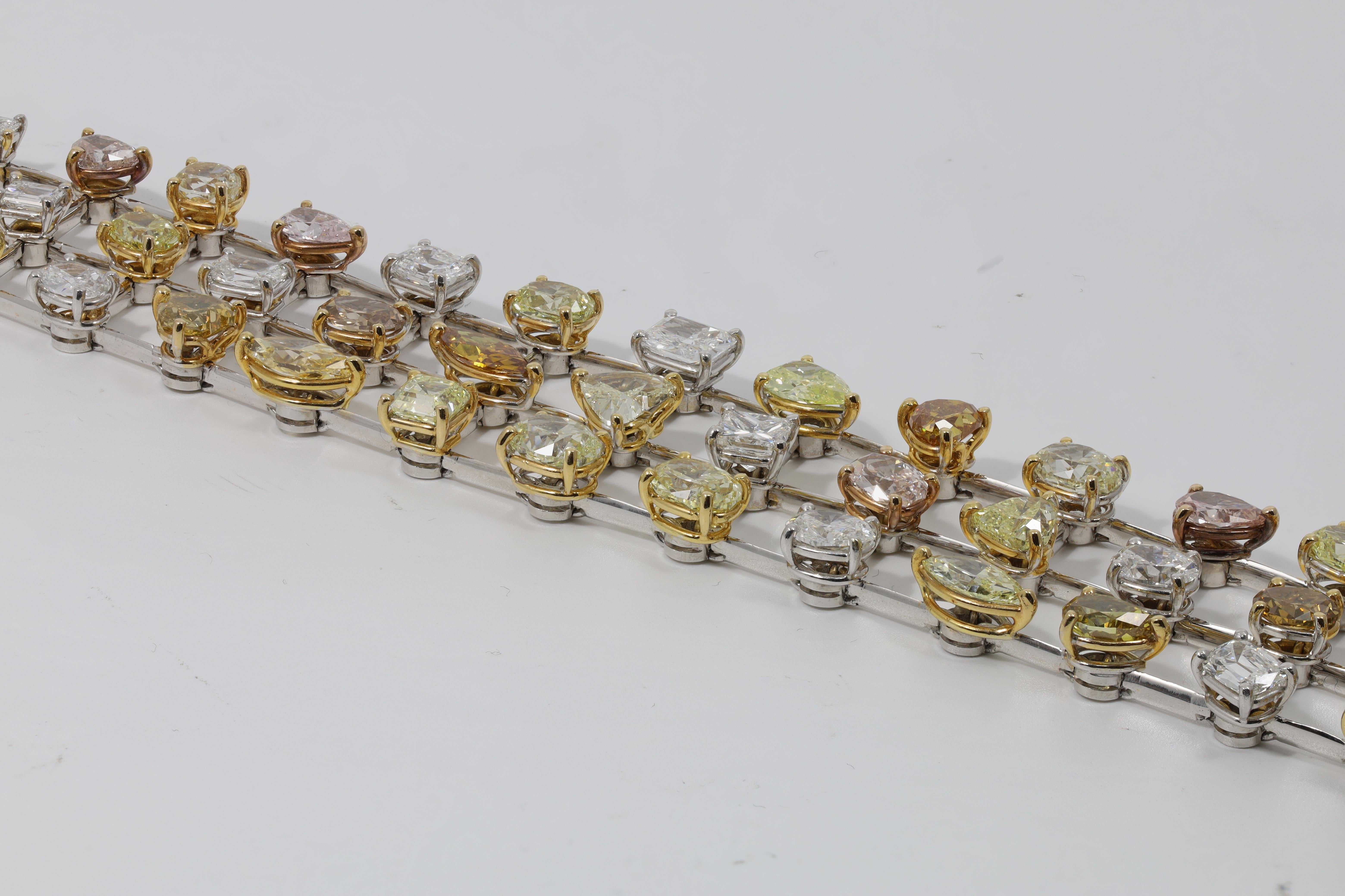 Diana M. - Diamants multicolores et multicolores de 38,00 carats Neuf - En vente à New York, NY