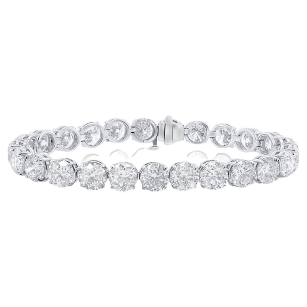 Diana Bracelet tennis personnalisé en or platine avec 4 diamants de 28,06 carats 