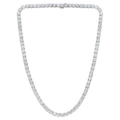 Diana M. Collana Tennis di platino con diamanti da 52,00 carati "0,75 CT per ogni diamante".