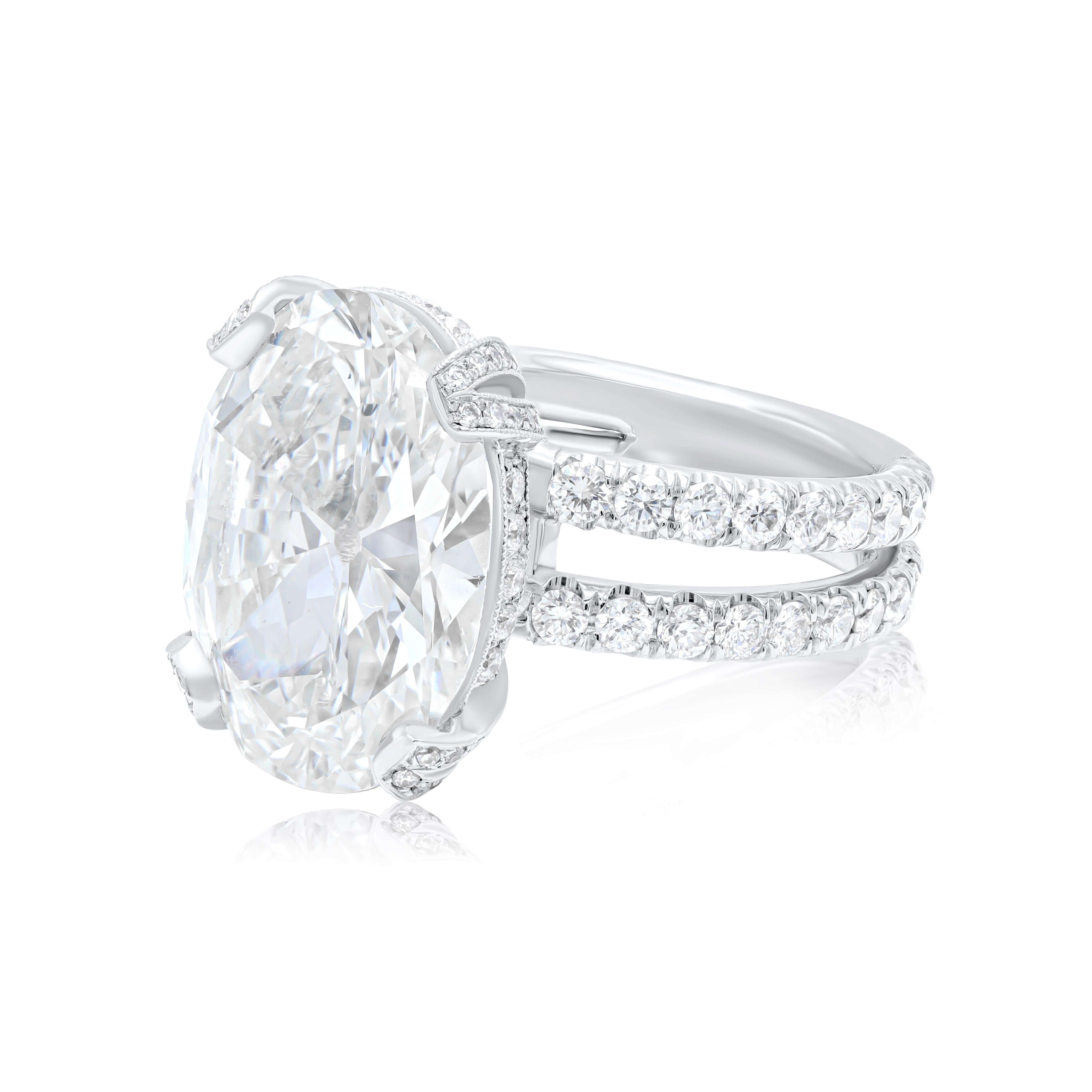 Oval Cut Diana M Platinum 8.38 Cts Tw Diamond Engagement Ring with Split Shank Band For Sale