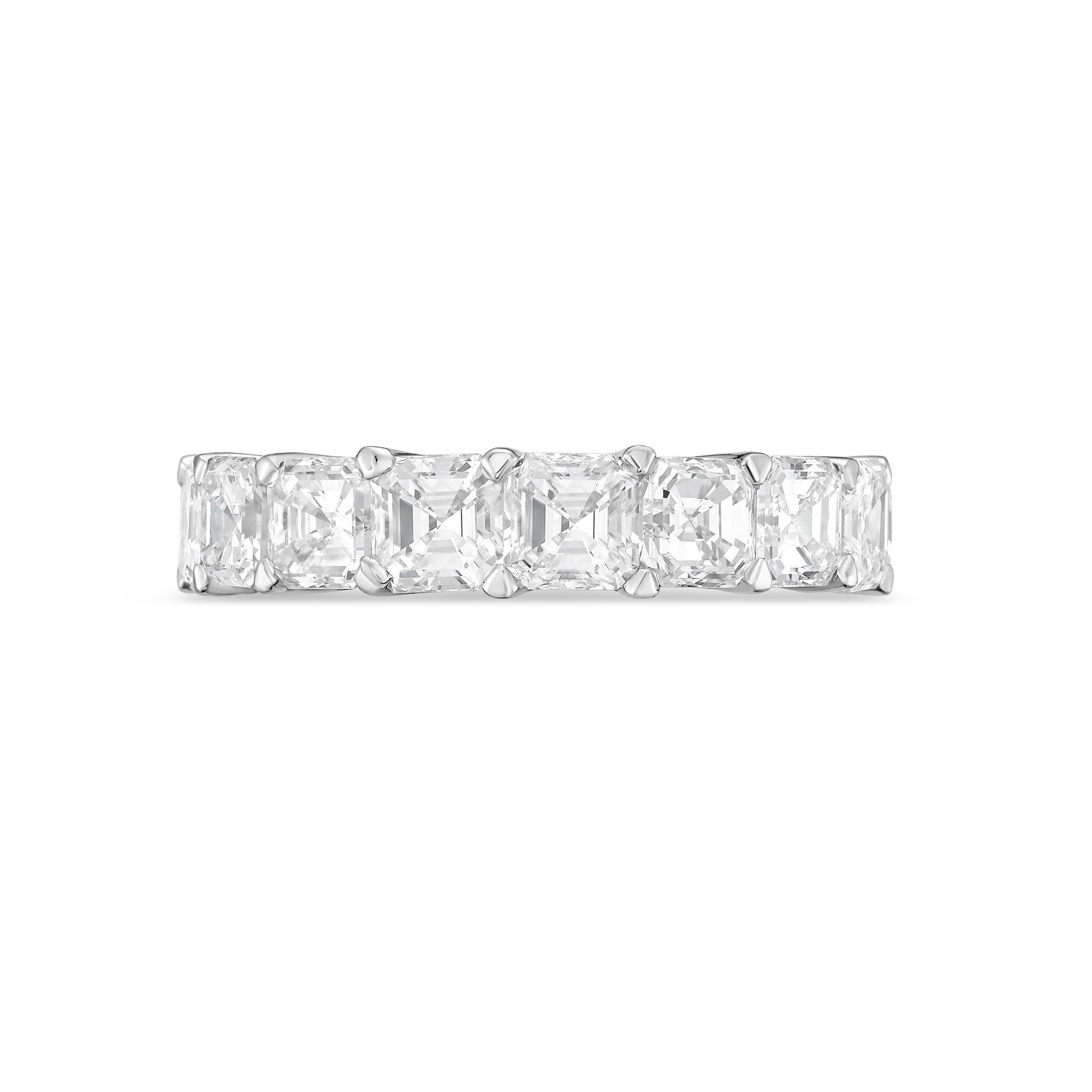 Diana M. Alianza de Platino de 8,85 qt con Diamantes talla Asscher Corte Asscher en venta