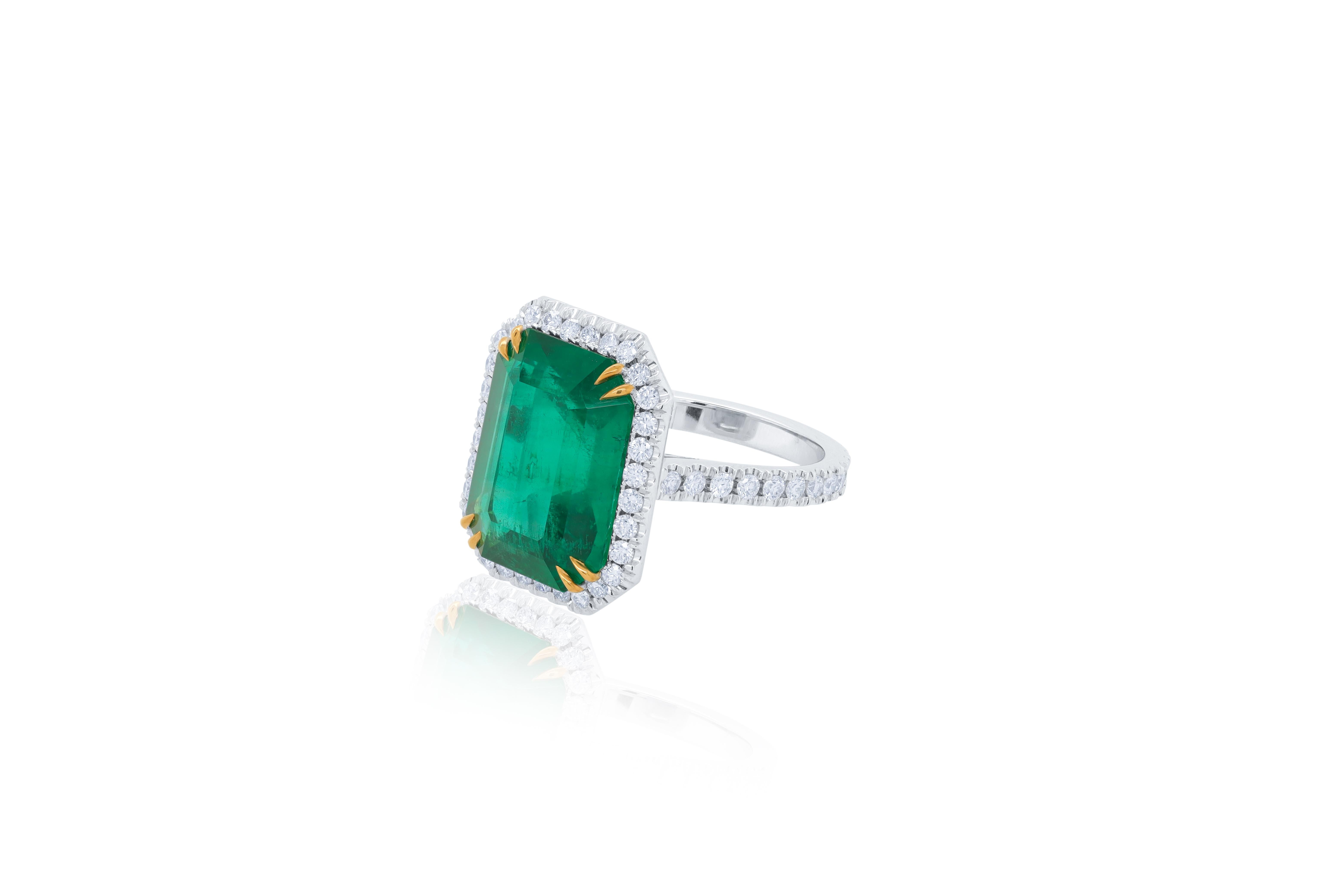 Emerald Cut Diana M. Platinum and 18 kt yellow gold emerald diamond ring featuring a 9.11 ct For Sale