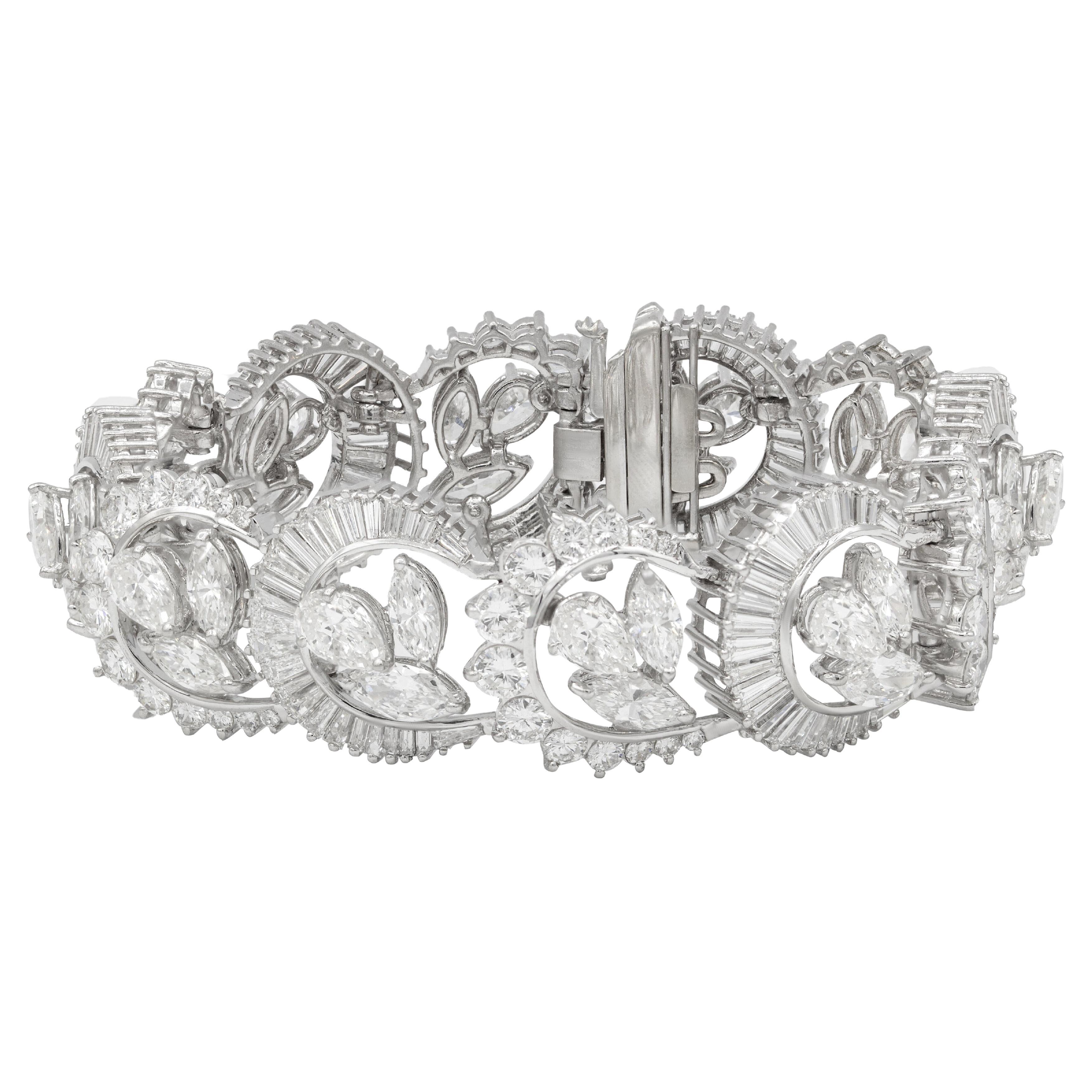 Diana M. Bracelet à la mode en diamants de 37,00 carats en vente