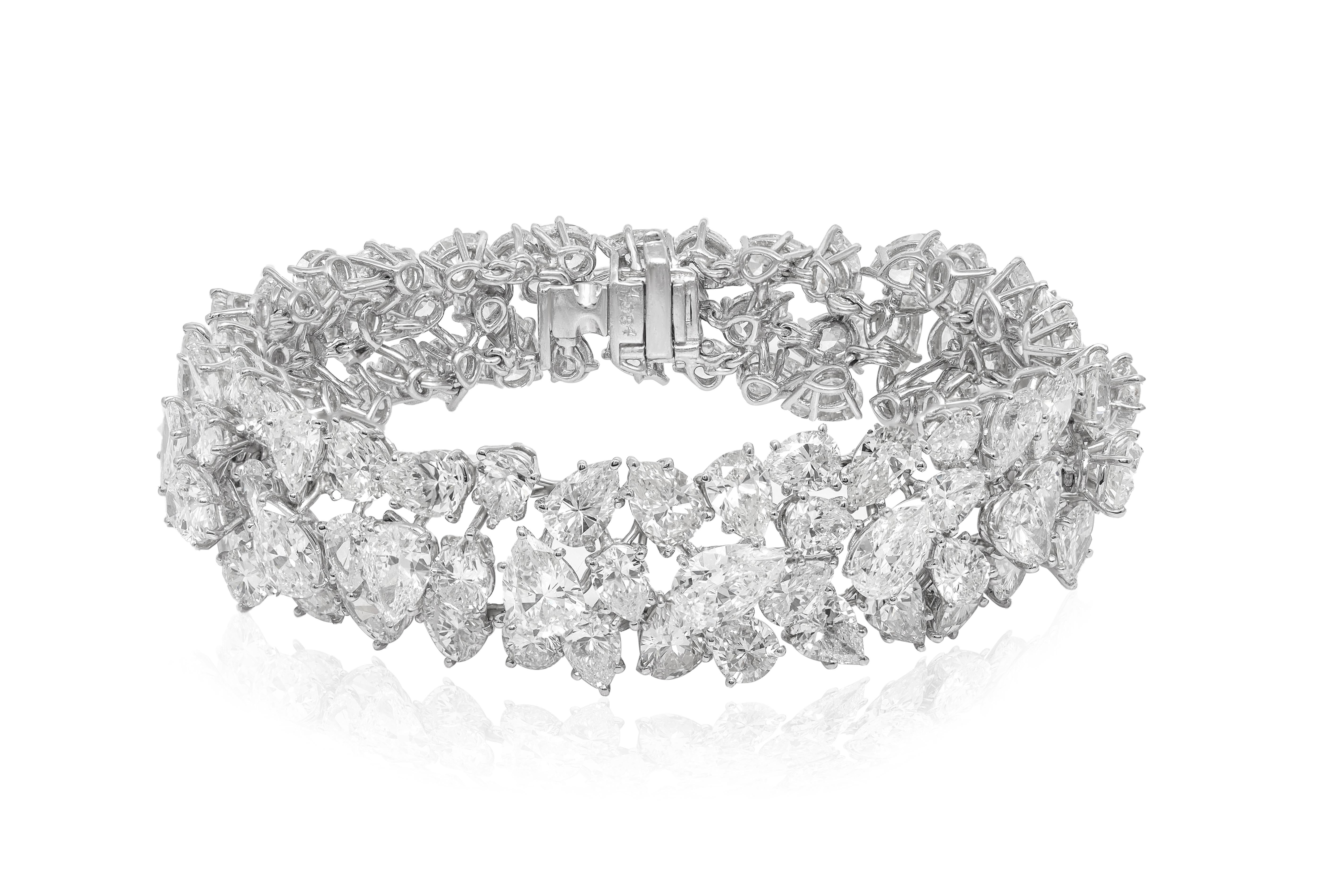 Diana M. Platin-Diamant-Mode-Armband mit Clustern von 45,00cts  (Moderne) im Angebot