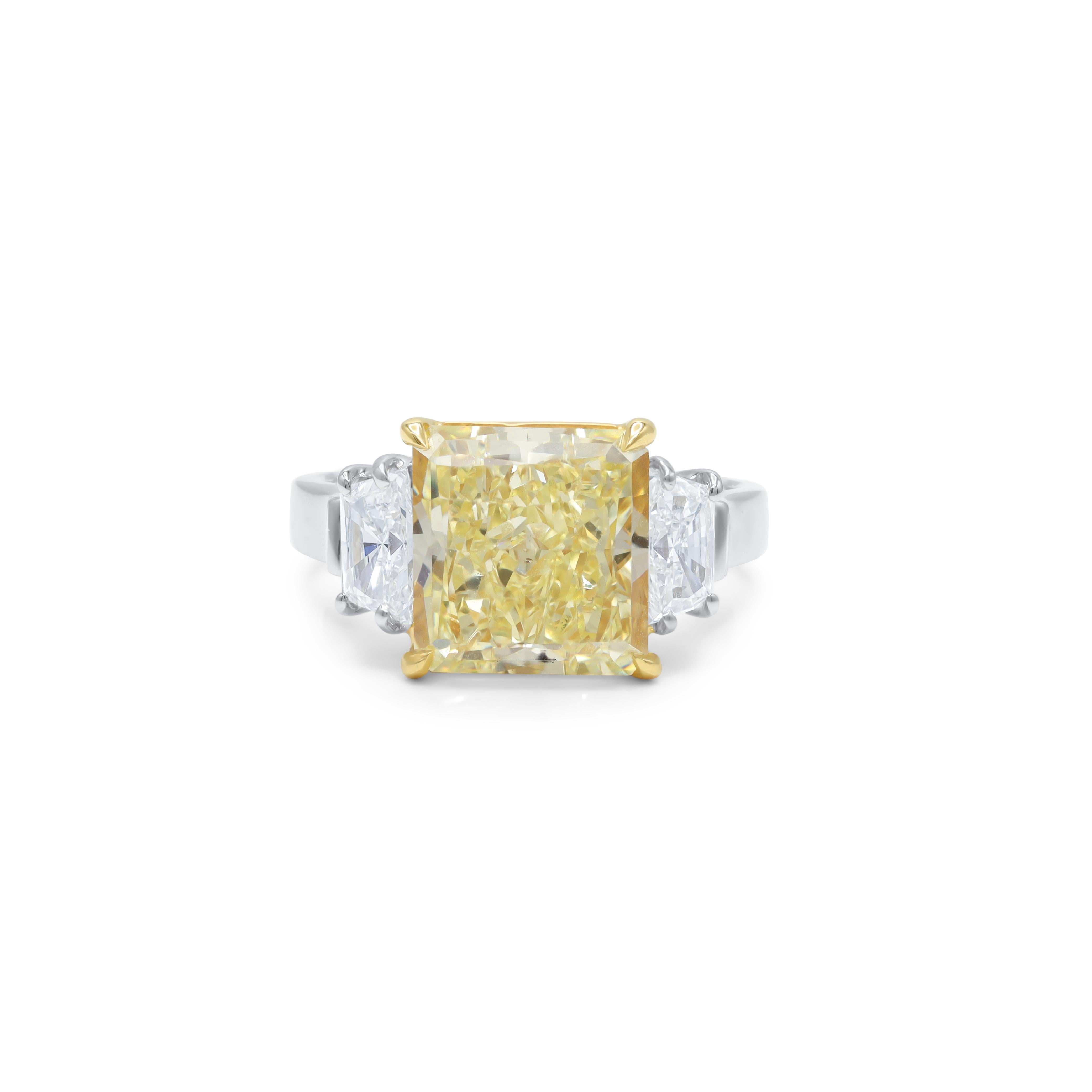 Modern Diana M. Platinum Engagement 3 Stone Ring With 5.16 Fancy Yellow SI1 Radiant  For Sale