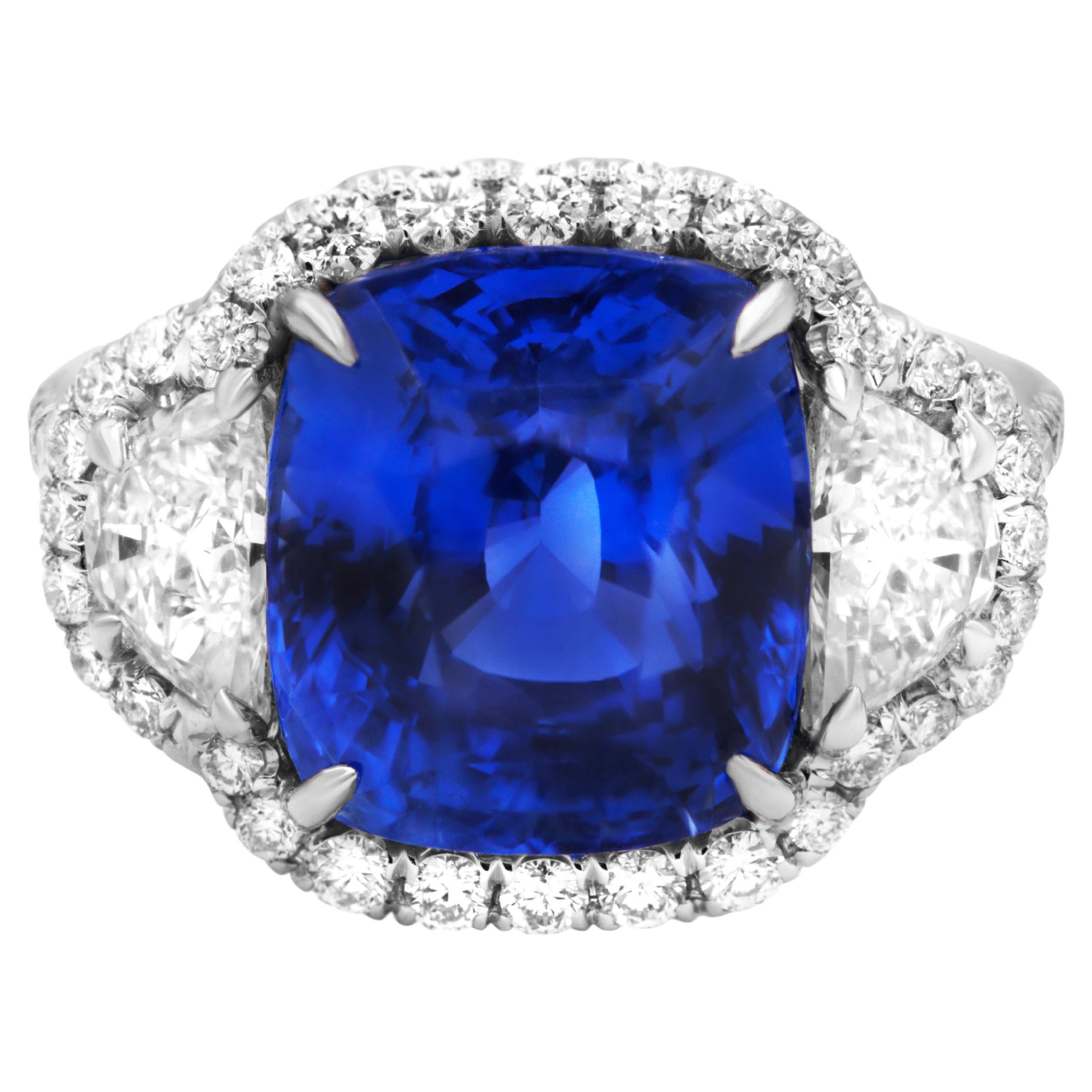 Diana M. Platinum sapphire and diamond ring featuring a 9.11 ct GRS certified  For Sale