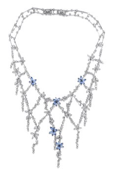 Diana M. Halskette mit hängenden Blumen mit Saphiren und Diamanten