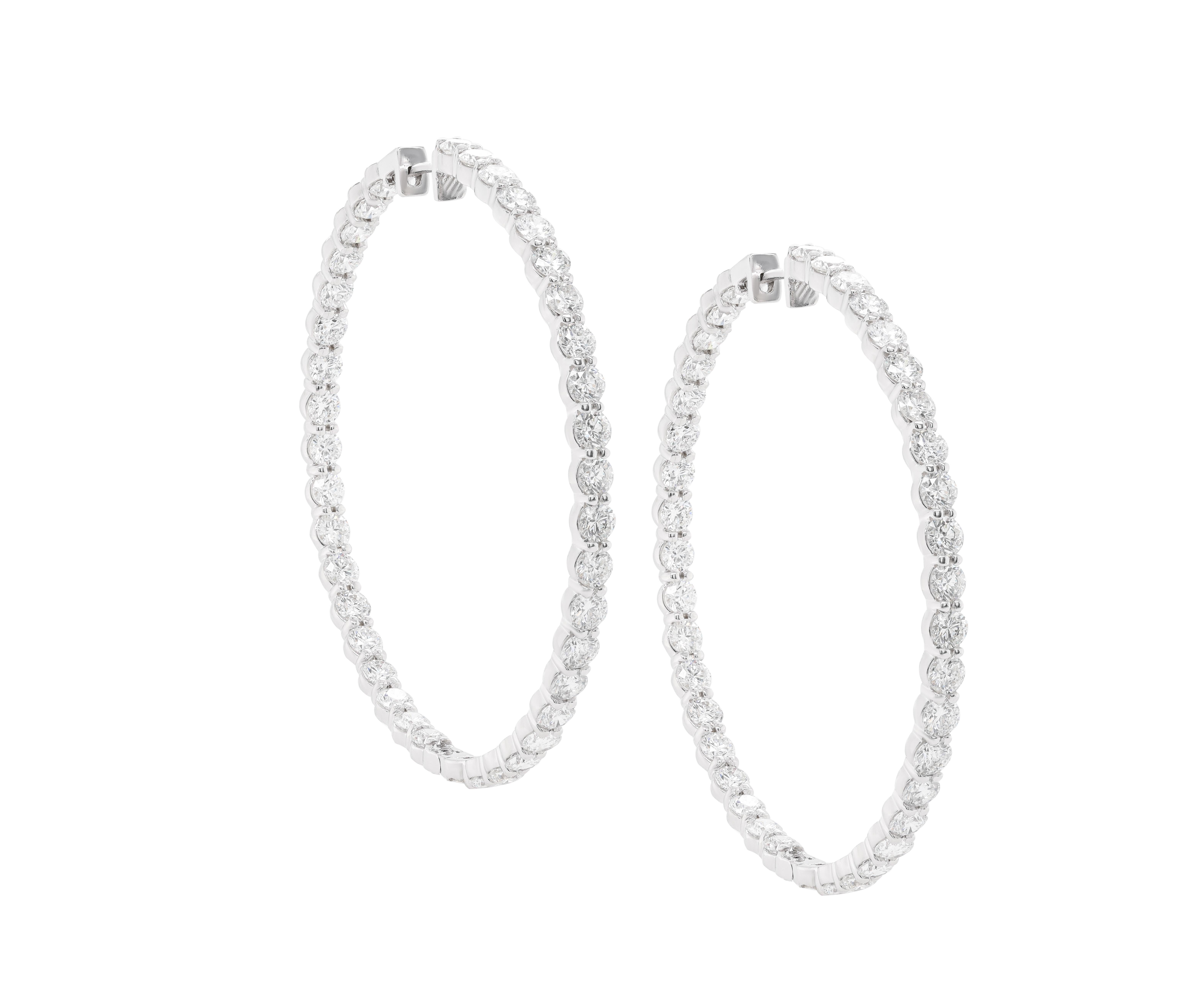 Moderne A&M. Boucles d'oreilles en or blanc 18 carats, 2,50