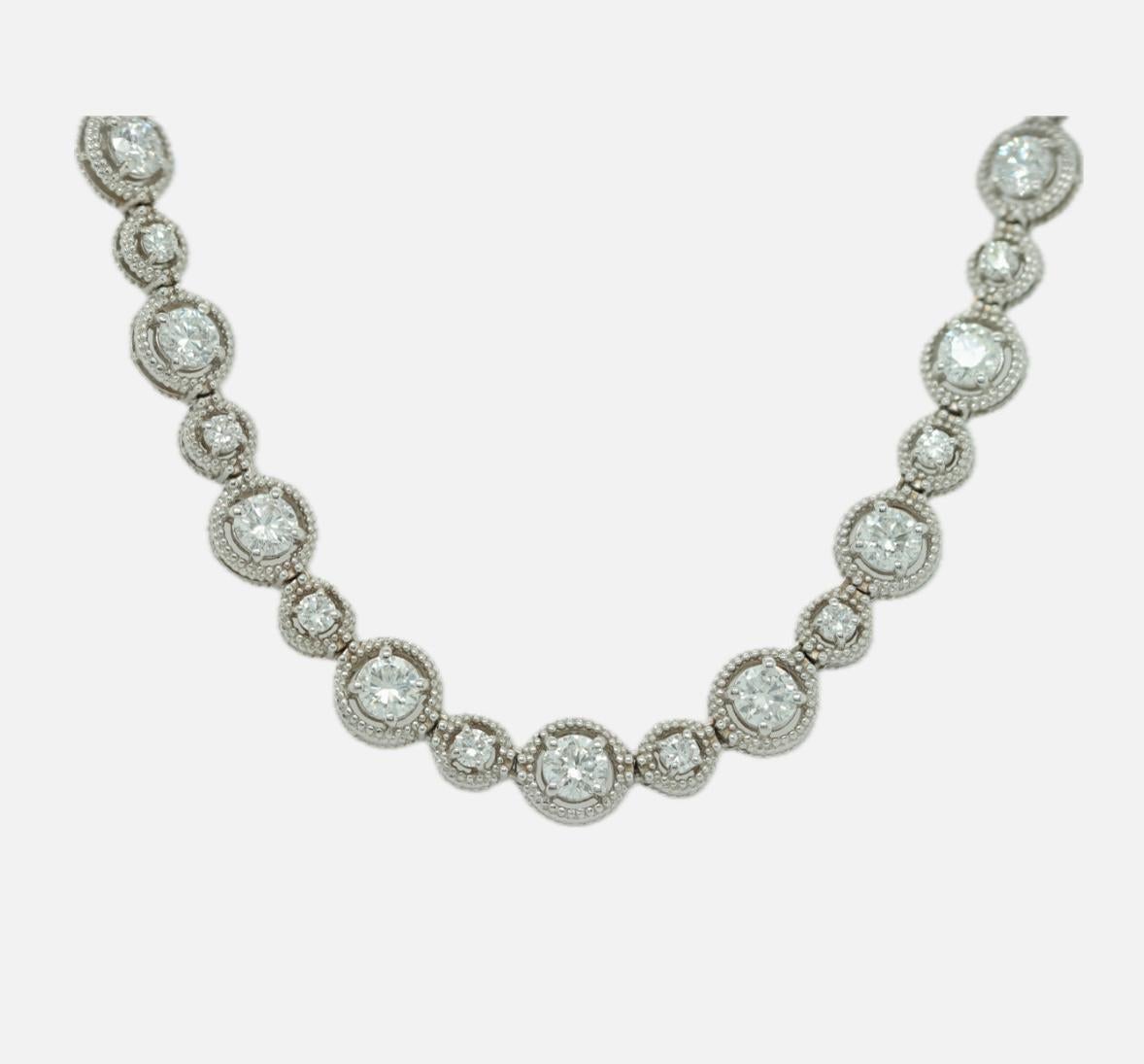Moderne A&M. Custom 18.10 cts Round Diamond 32