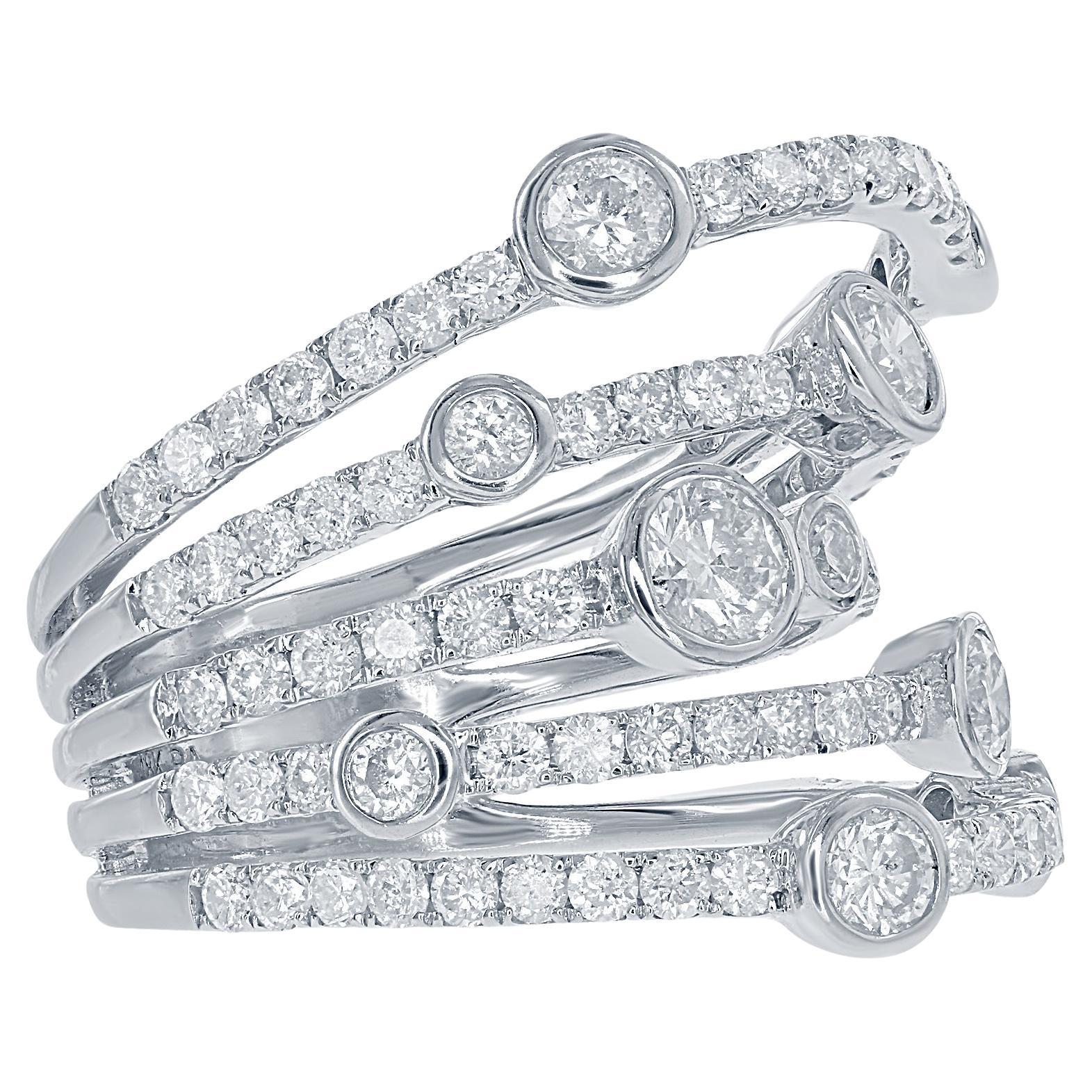 Diana, bague à la mode en or blanc 18 carats avec tw de diamants de 2,81 carats en vente