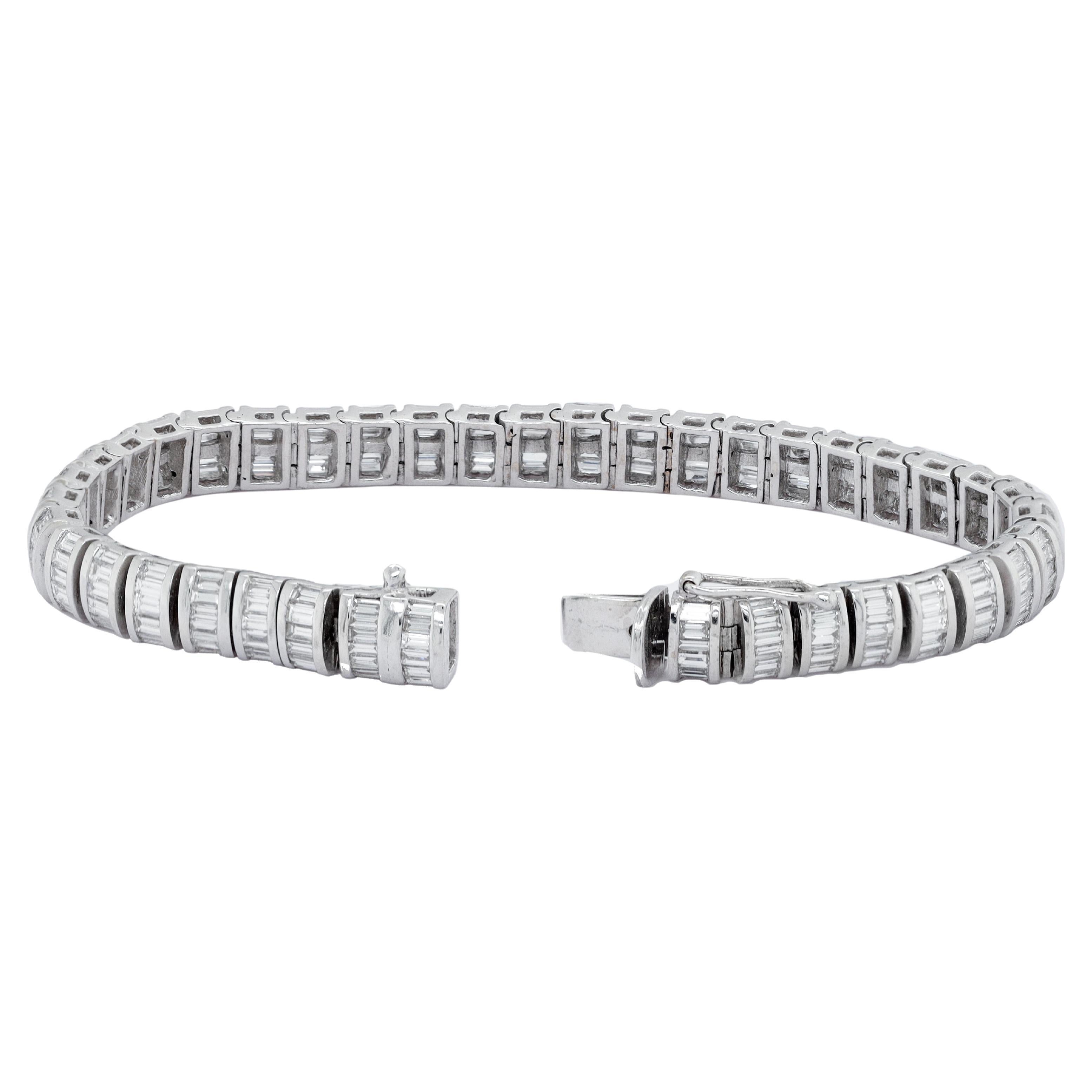Diana M.18 kt white gold diamond tennis bracelet adorned with 8.41 cts tw For Sale