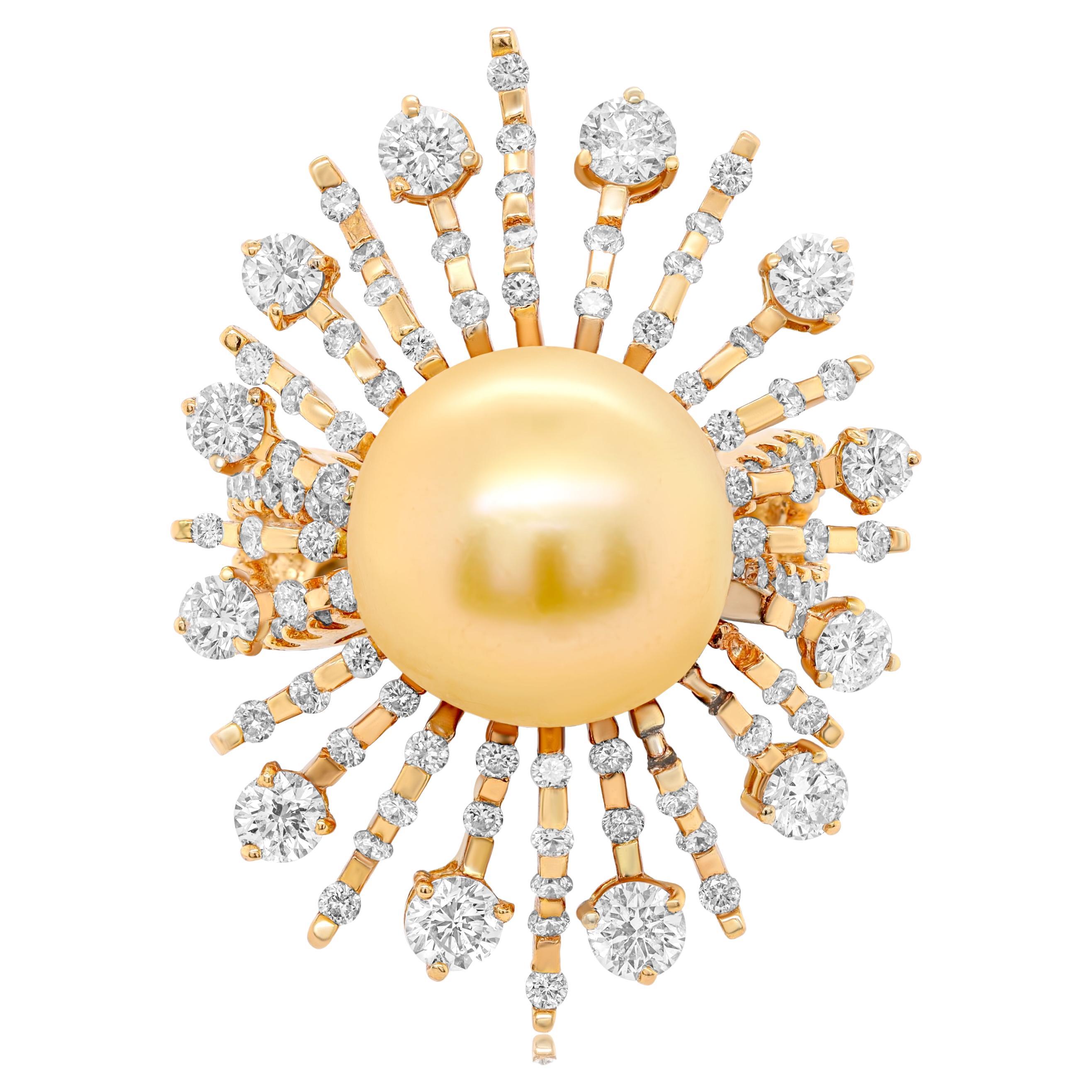 Diana M.18 kt yellow gold diamond and pearl ring featuring a 13.5 mm yellow pear For Sale