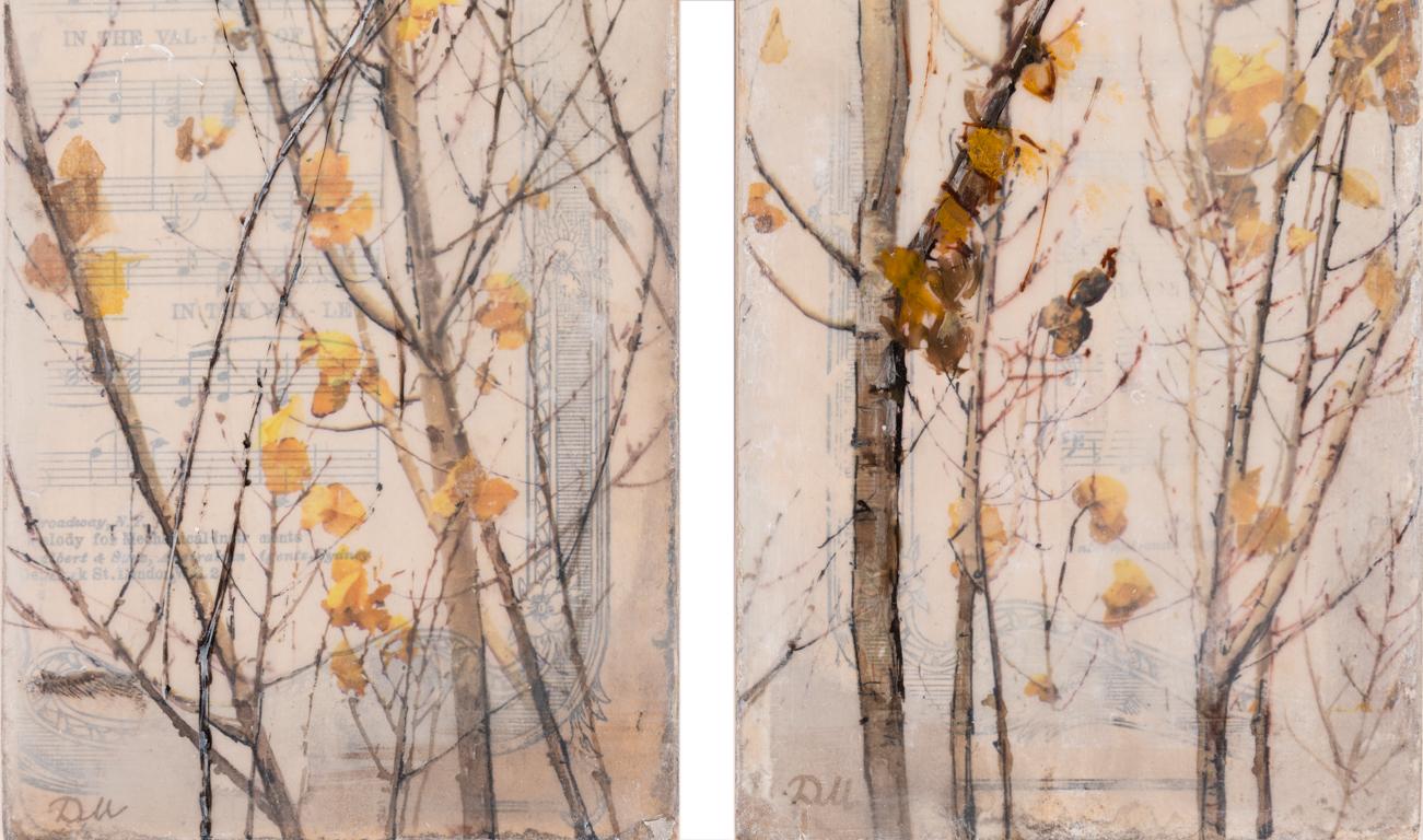 Herbst Sonata I & II - Enkaustik-Lagengemälde von Vögeln in Zweigen mit Musik (Beige), Animal Painting, von Diana Majumdar