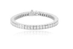 Diana M.Platinum diamond tennis bracelet adorned with 12.50 cts tw