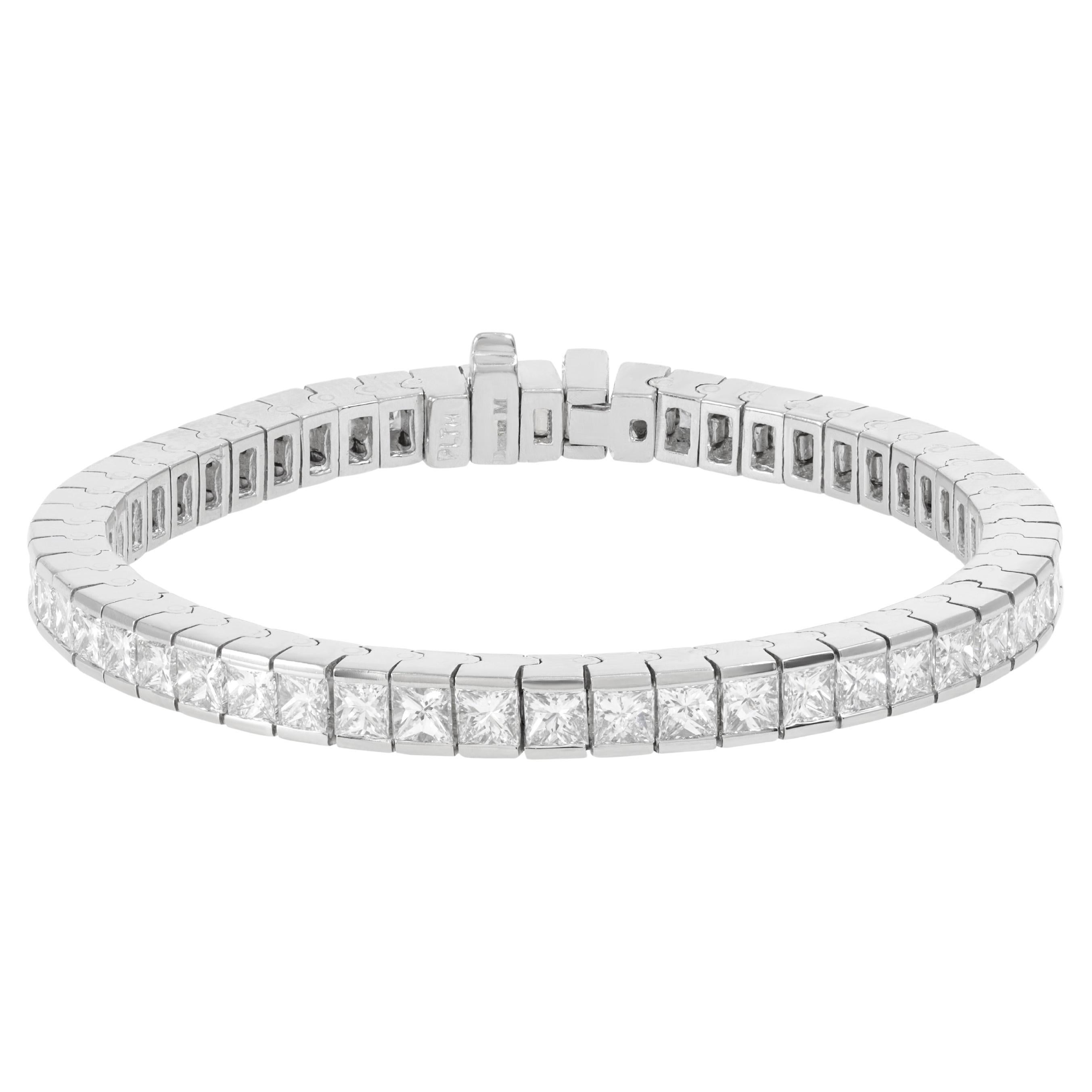 Diana M.Platinum diamond tennis bracelet adorned with 12.50 cts tw  For Sale