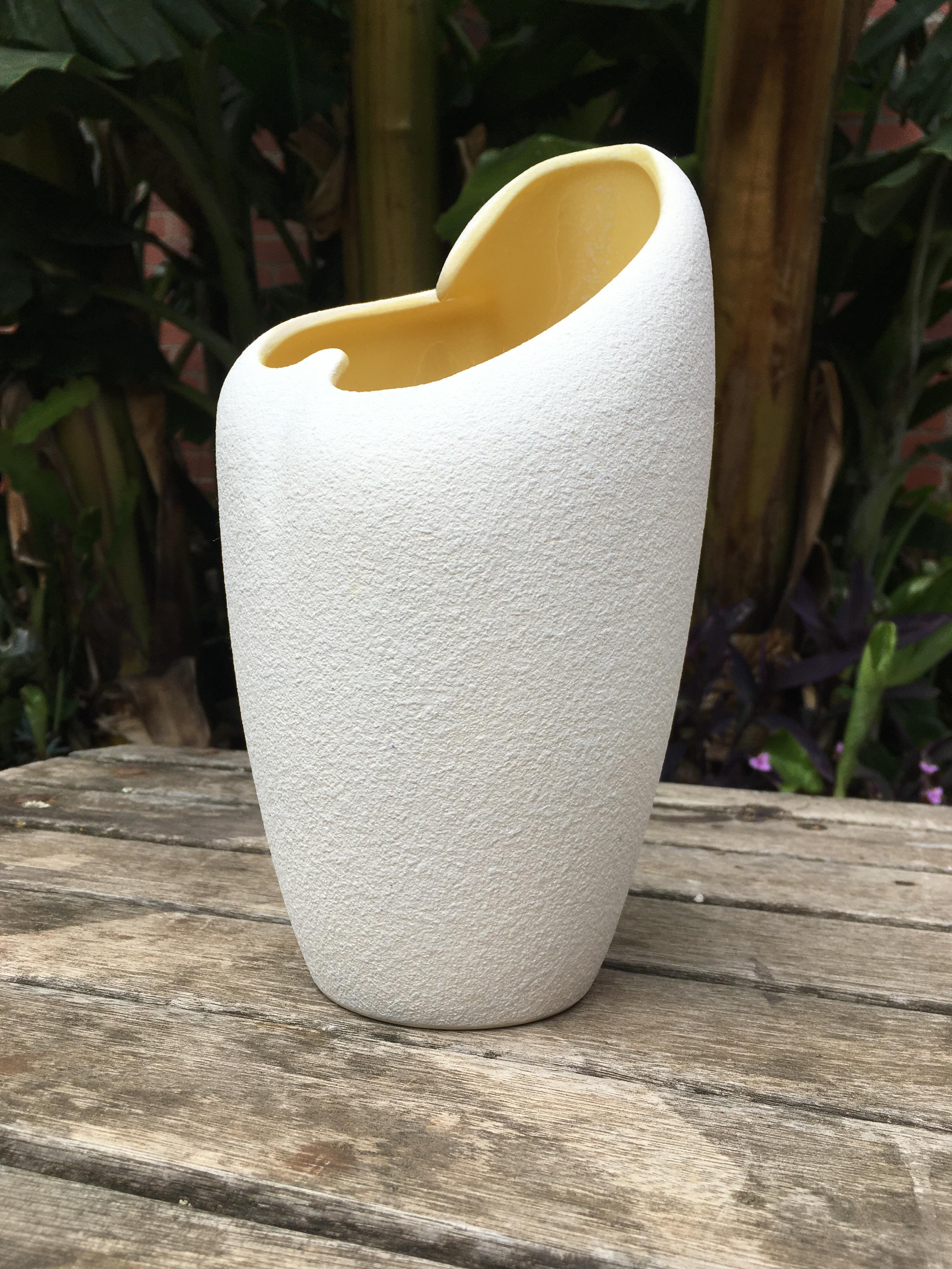 Mid-Century Modern Diana Pottery Biomorphic Slipware Vase, Sydney, Australia, 1950s
