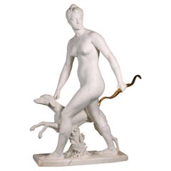 Diana la chasseresse". Un groupe de marbre statuaire presque grandeur nature