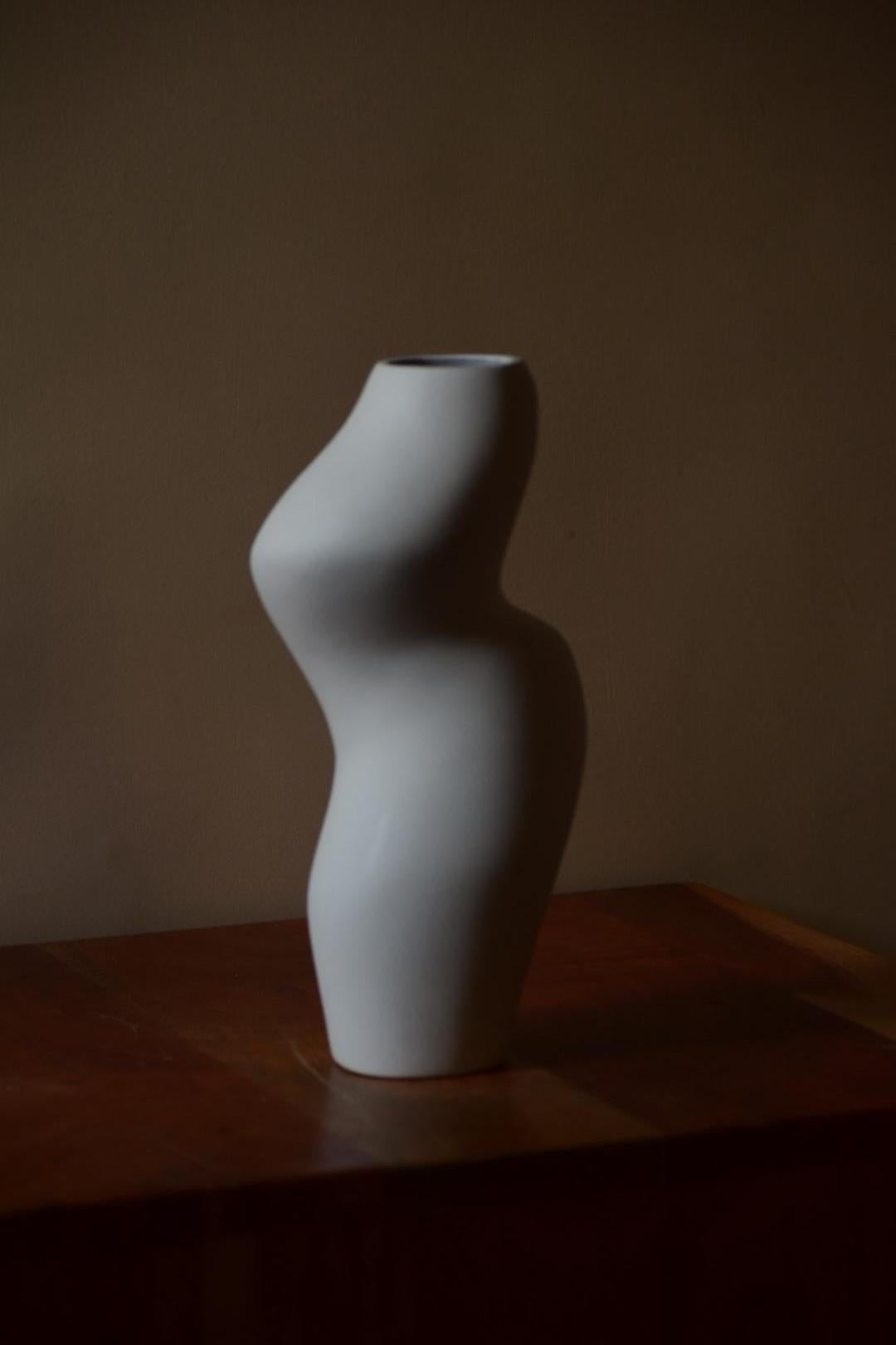 Hand-Crafted Diana Vase For Sale