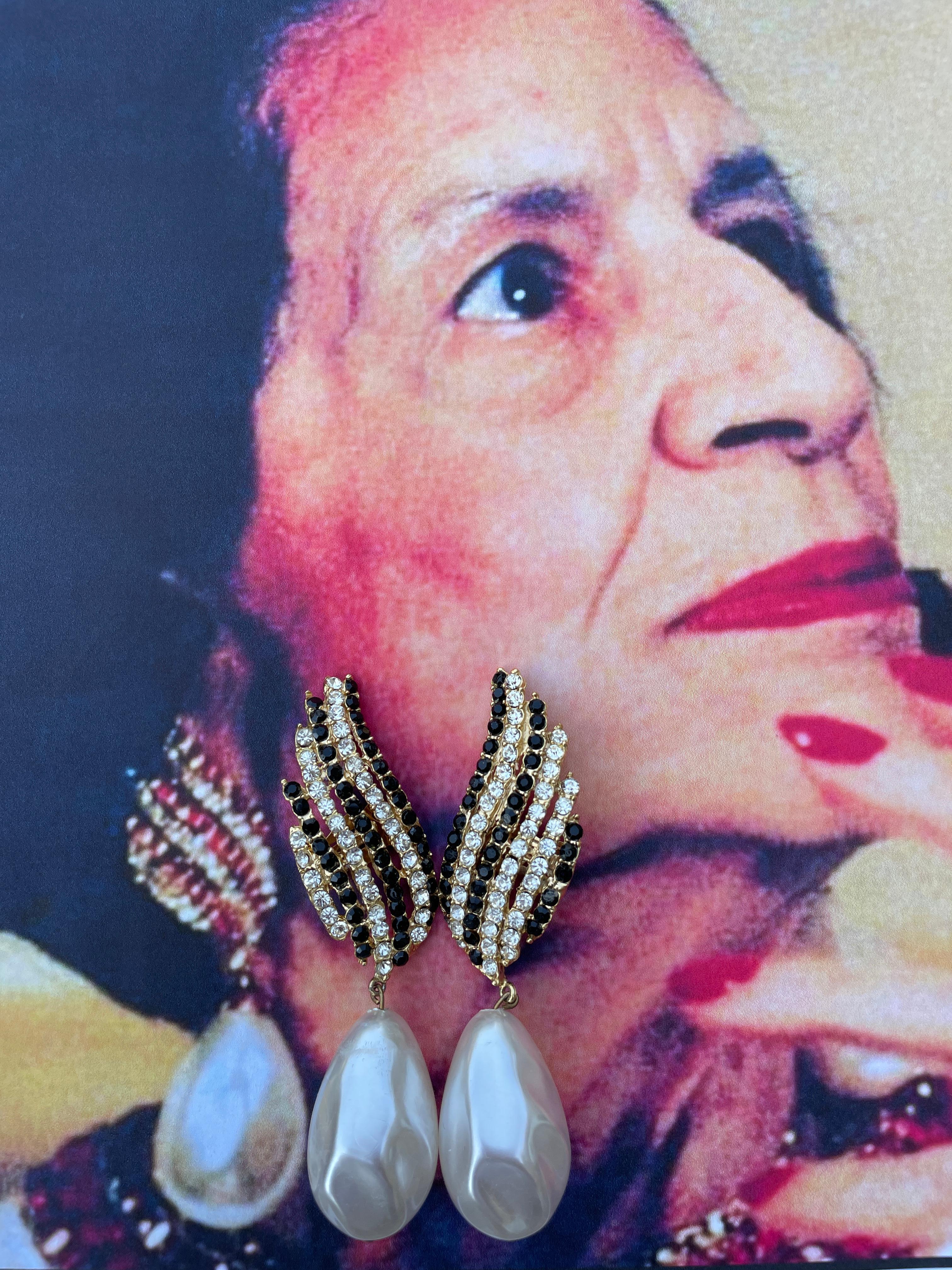 Women's Diana Vreeland's Favorite Earrings R. Serbin 1983 Met Museum Costume Institute