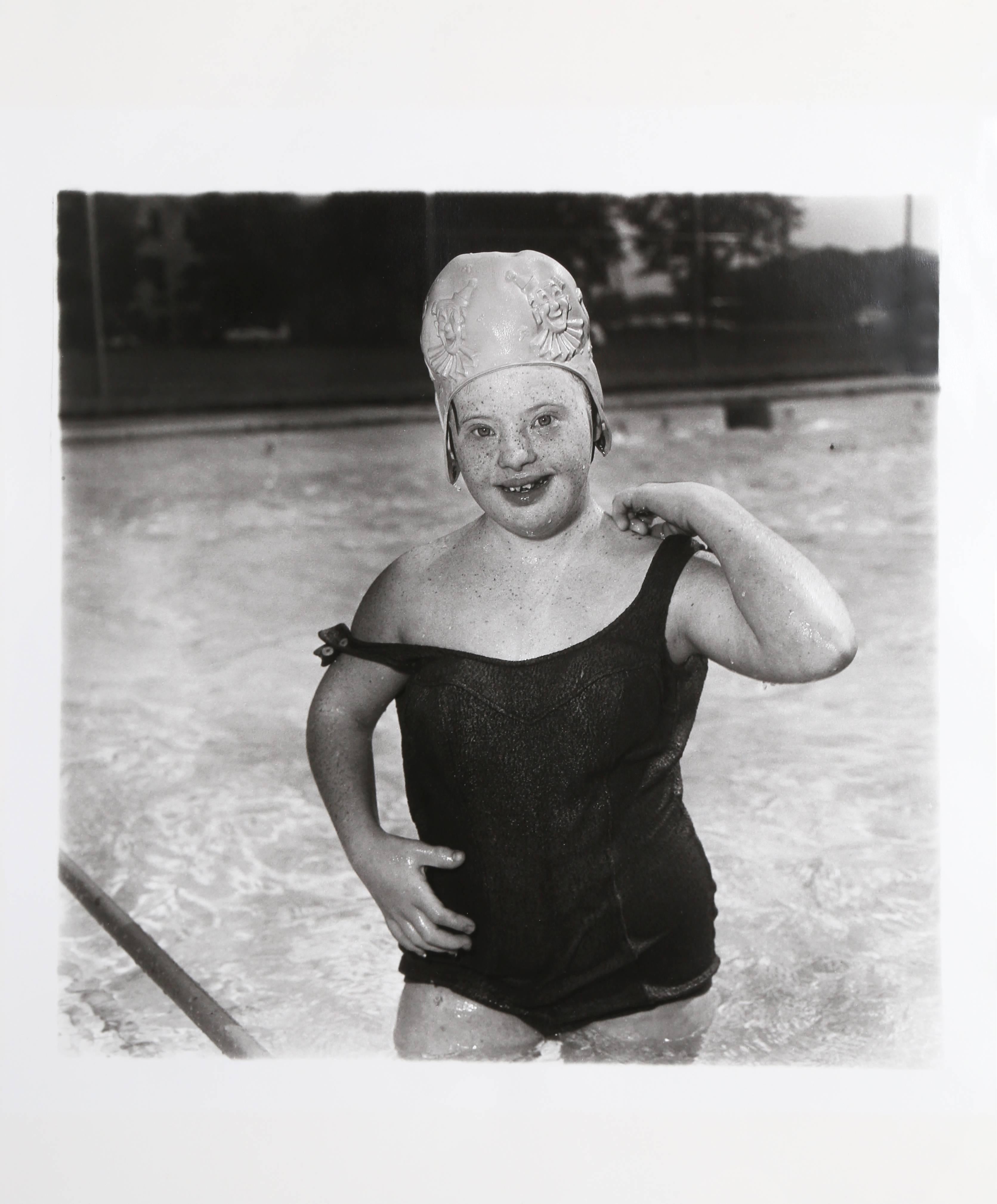girl in a swimming cap diane arbus