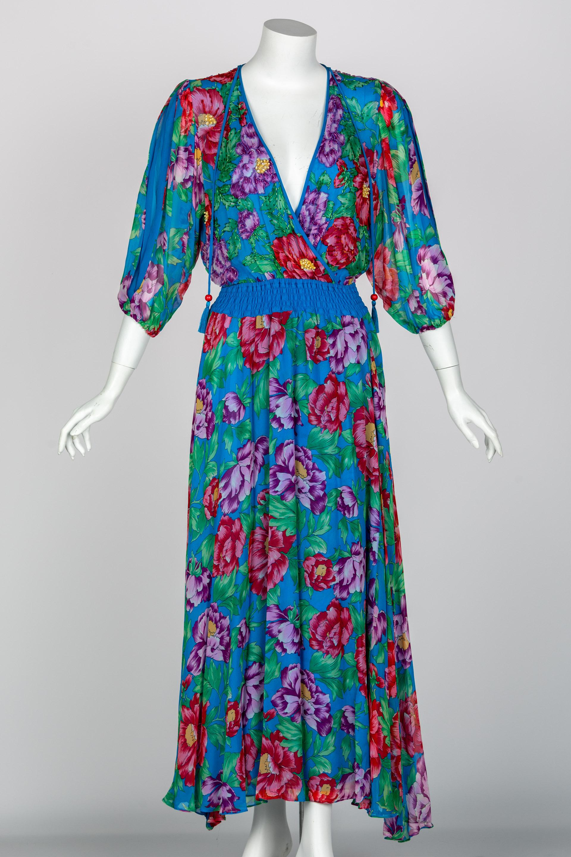 Diane Freis began her fashion career in the early 1970s and rose to popularity by the 1980s. Her comfortable and easy-to-wear, boho designs were extremely well received by her mostly Californian clientele. Freis’ designs are praised for being light