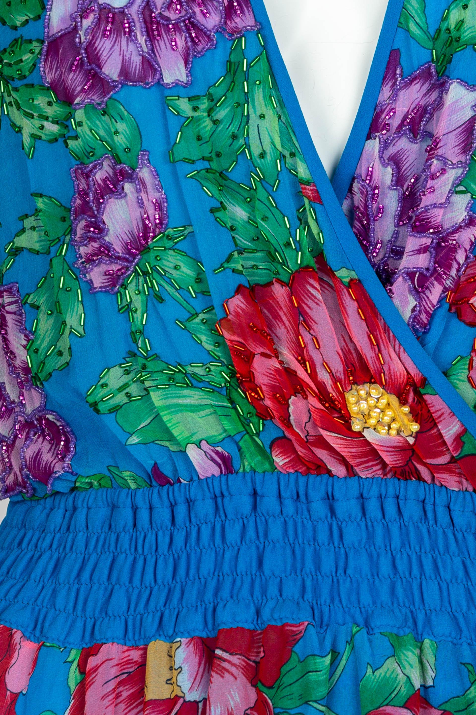 Diane Freis - Vestito in georgette di seta con fiori blu, anni '90 in vendita 2