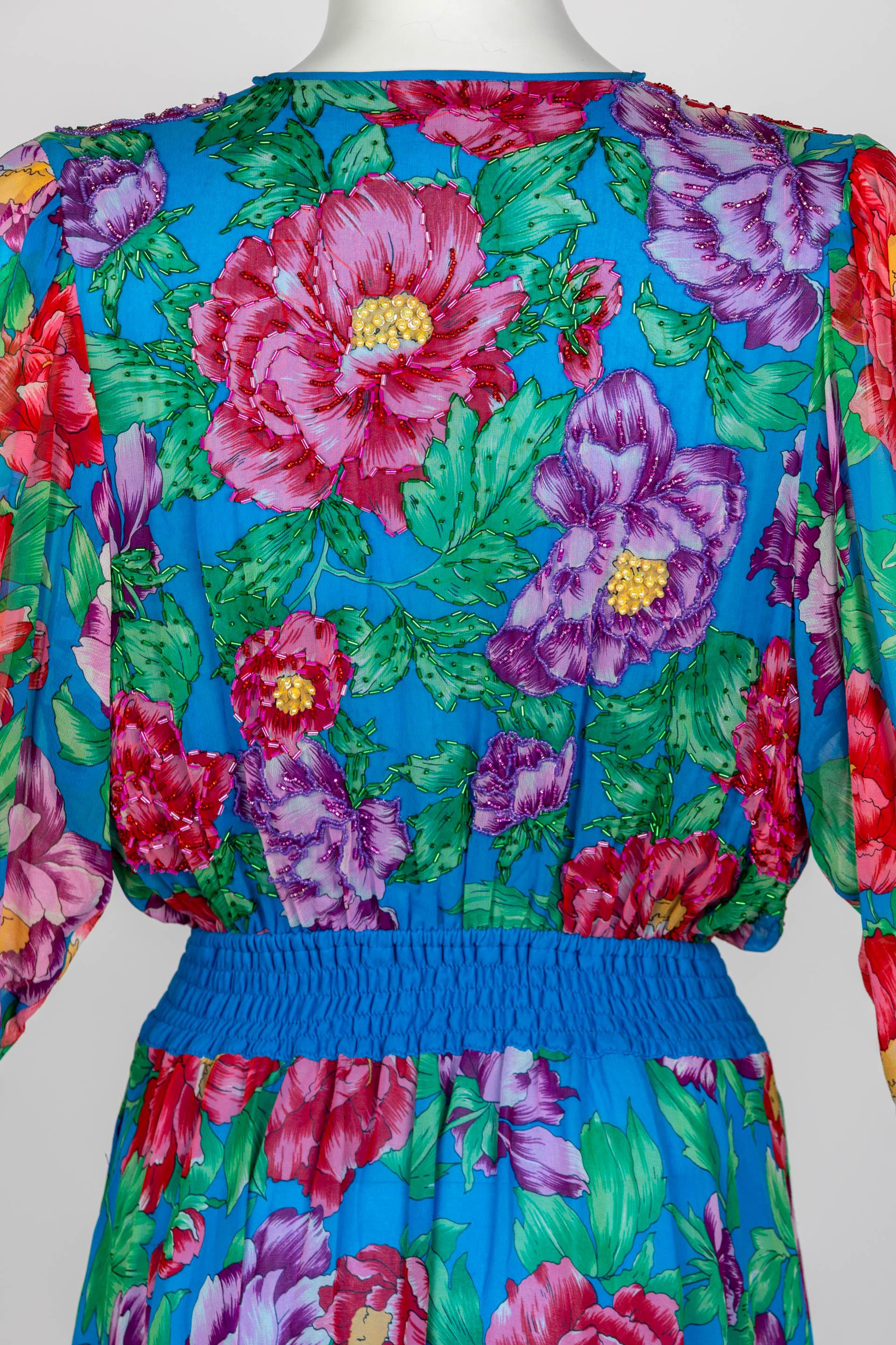 Diane Freis - Vestito in georgette di seta con fiori blu, anni '90 in vendita 3