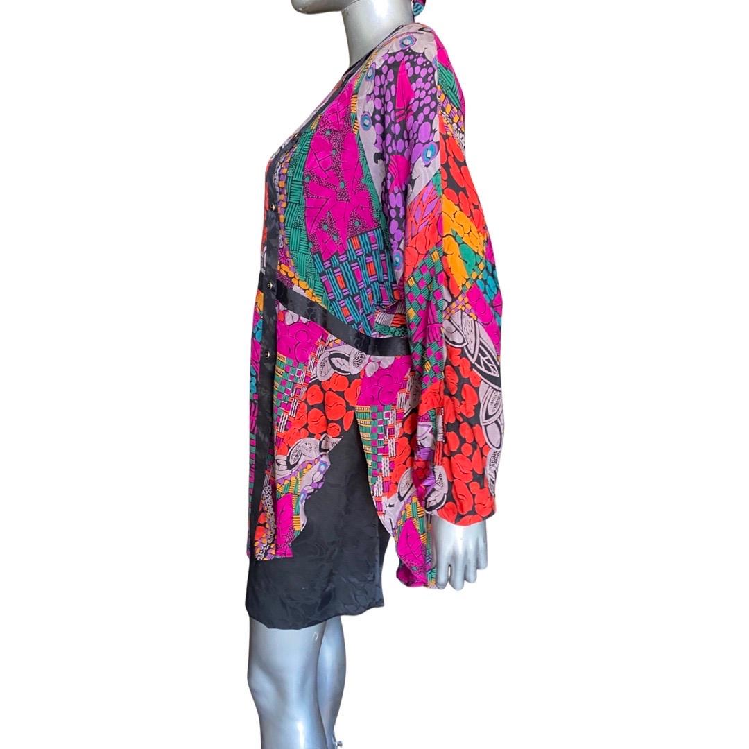 Women's Diane Freis Vintage 3 Piece Printed Silk Set Blouse Skirt and Scarf Size 6  For Sale
