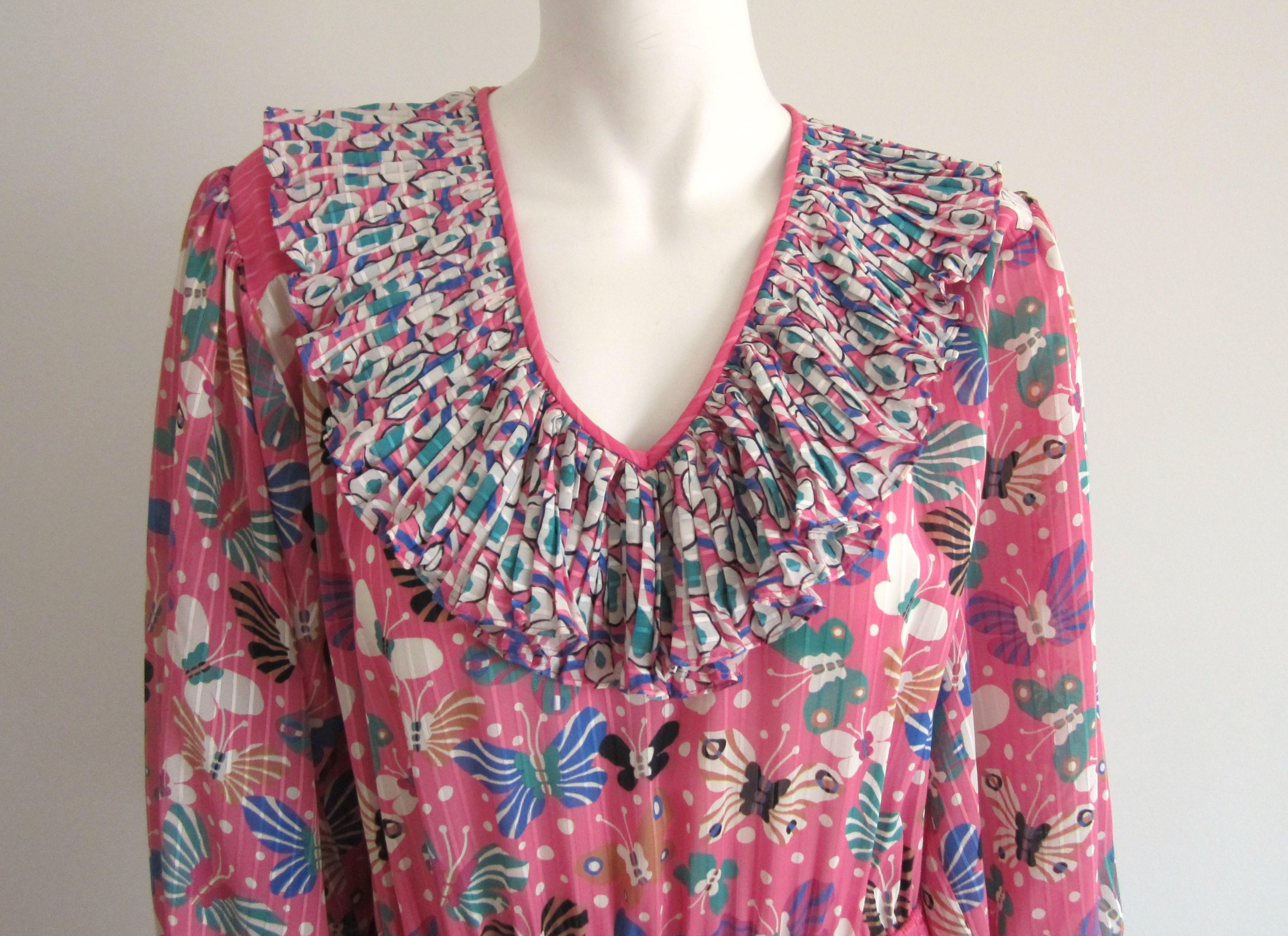 Diane Fres Ruffled Butterfly Georgette Floral Pink dress 1980s In Good Condition For Sale In Wallkill, NY