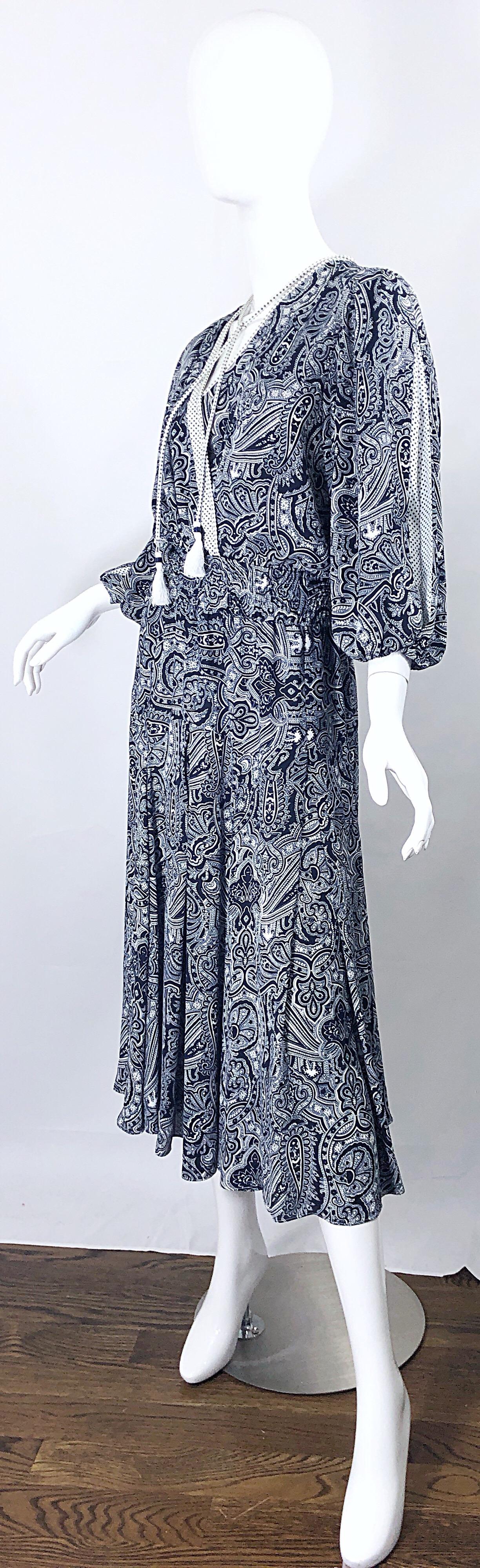 Diane Fres Vintage Navy Blue + White Paisley Bandanna Print Boho Sash Dress In Excellent Condition In San Diego, CA