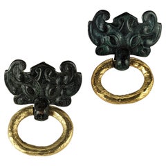 Diane Love for Trifari Boucles d'oreilles à motifs chinois anciens