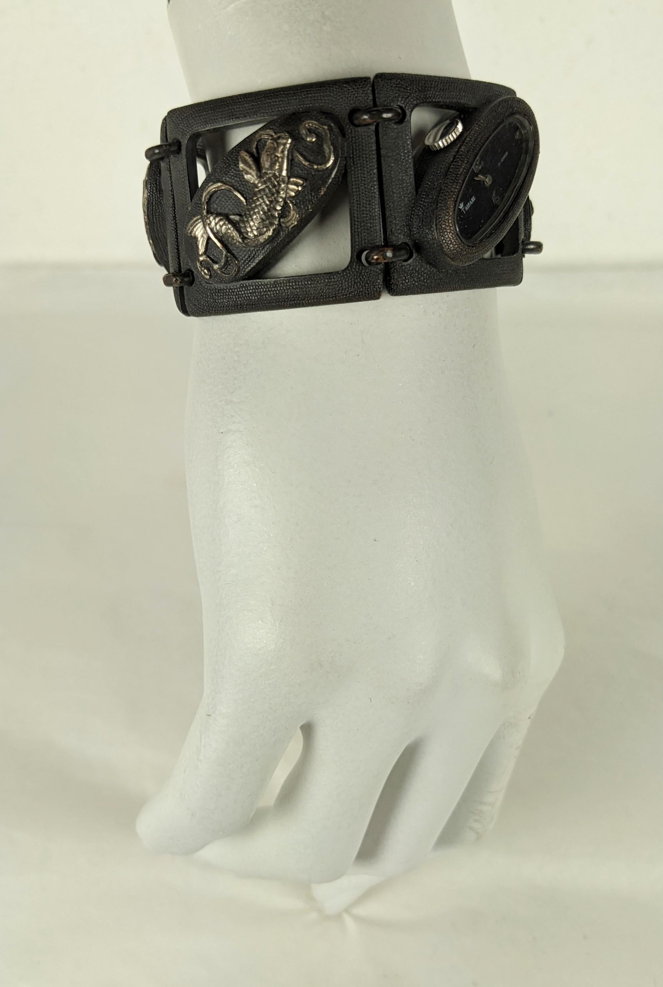 Diane Love for Trifari, montre-bracelet de style Shakudo en vente 3