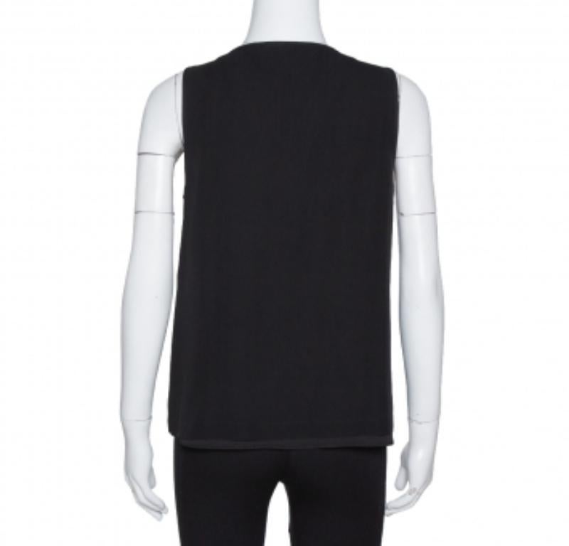 Pair this top from Diane Von Furstenberg with your adored accessories to flaunt a vintage look. If you're looking to impress at a formal gathering, this top will do the job. Crafted from black silk, this sleeveless top has crystal embellishments