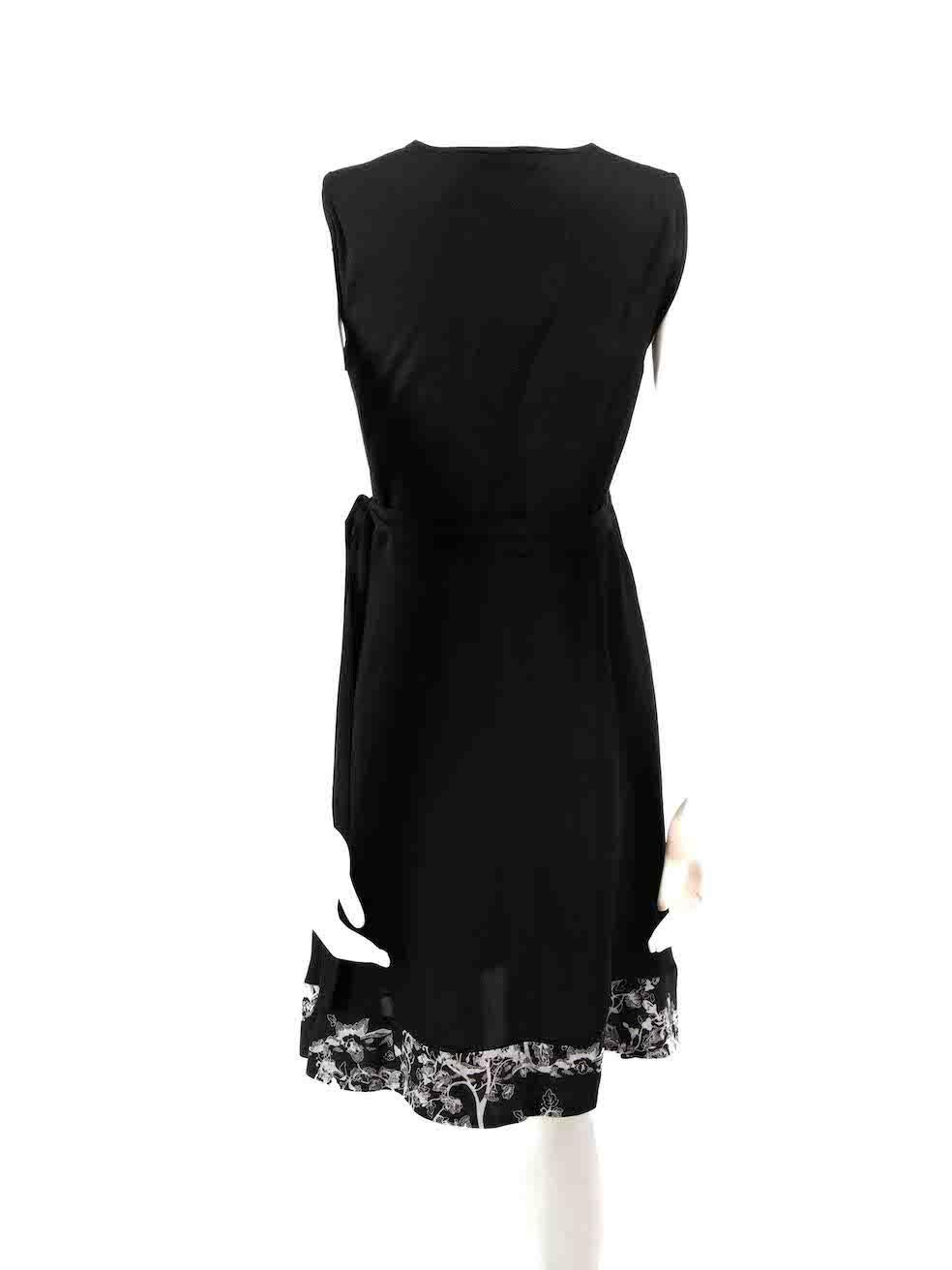 Diane Von Furstenberg Black Floral Pattern Panelled Dress Size M In Excellent Condition For Sale In London, GB