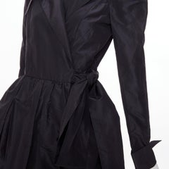 Robe portefeuille DIANE VON FURSTENBERG en taffetas de soie noir à ourlet en dentelle festonnée, taille US 8 L