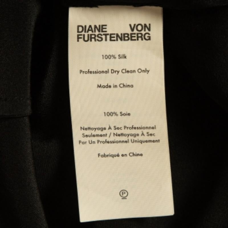 Diane von Furstenberg - Top à nouer en soie noire S Excellent état - En vente à Dubai, Al Qouz 2