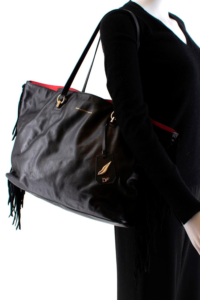 Diane von Furstenberg Black Sutra Leather Fringe Bag In Excellent Condition For Sale In London, GB