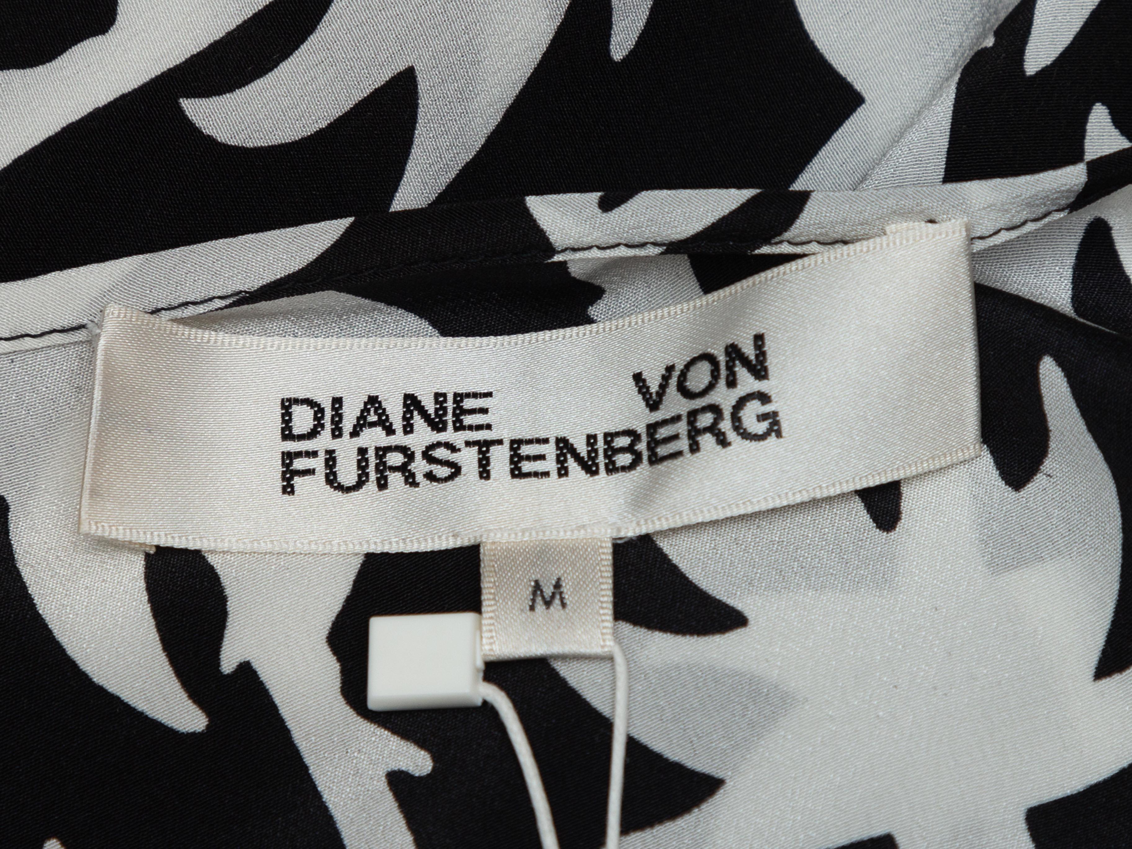 Diane Von Furstenberg Black & White Silk Wrap Dress In Good Condition In New York, NY