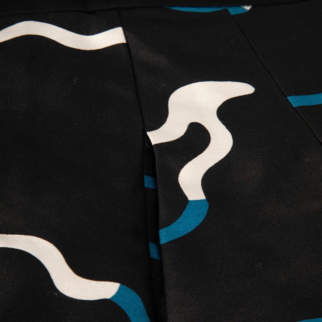 Women's Diane Von Furstenberg Black Wool Abstract Wrap Dress Size M For Sale
